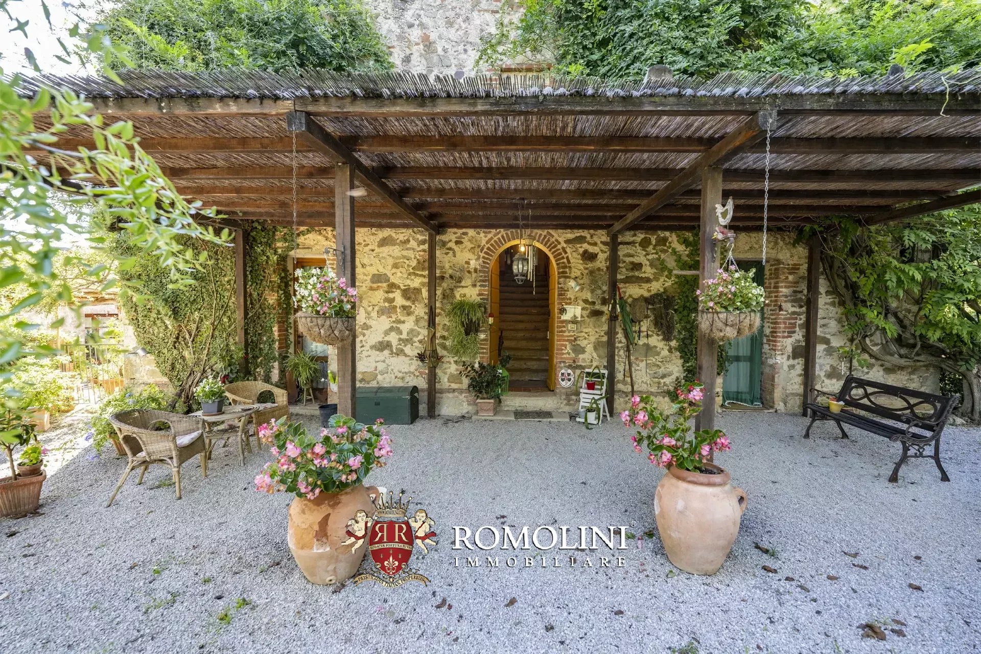 9 Bedroom Horse Property's Image 40
