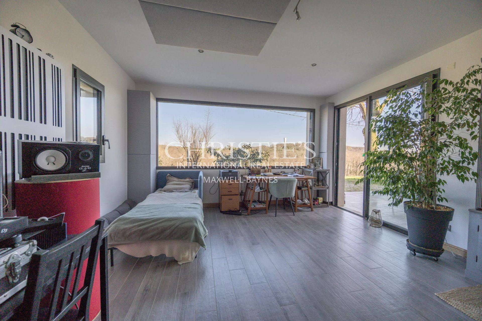 4 Bedroom Villa/Townhouse's Image 14