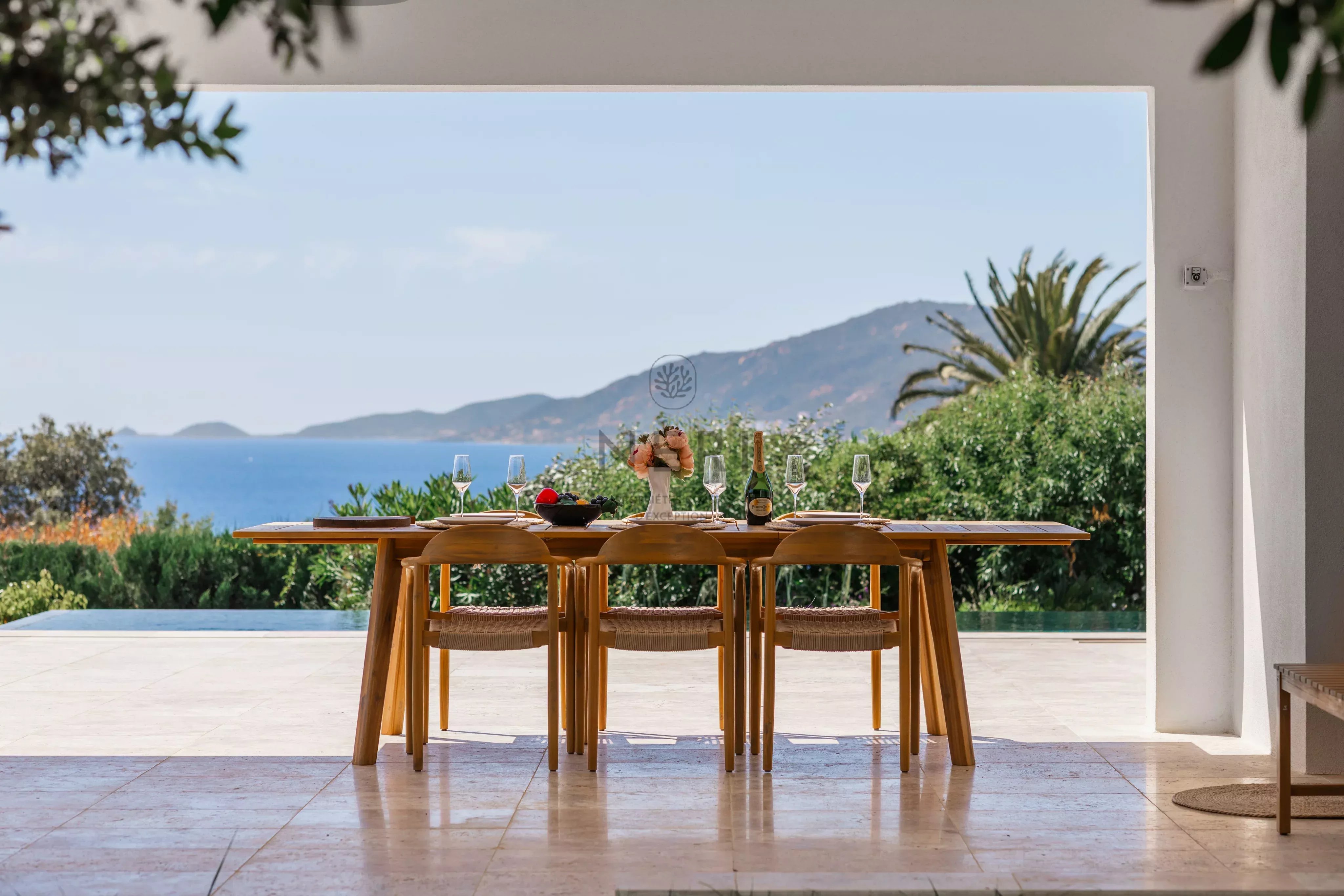 Villa DAVIA - 5 chambres avec 1 appartement, vue mer panoramique, piscine