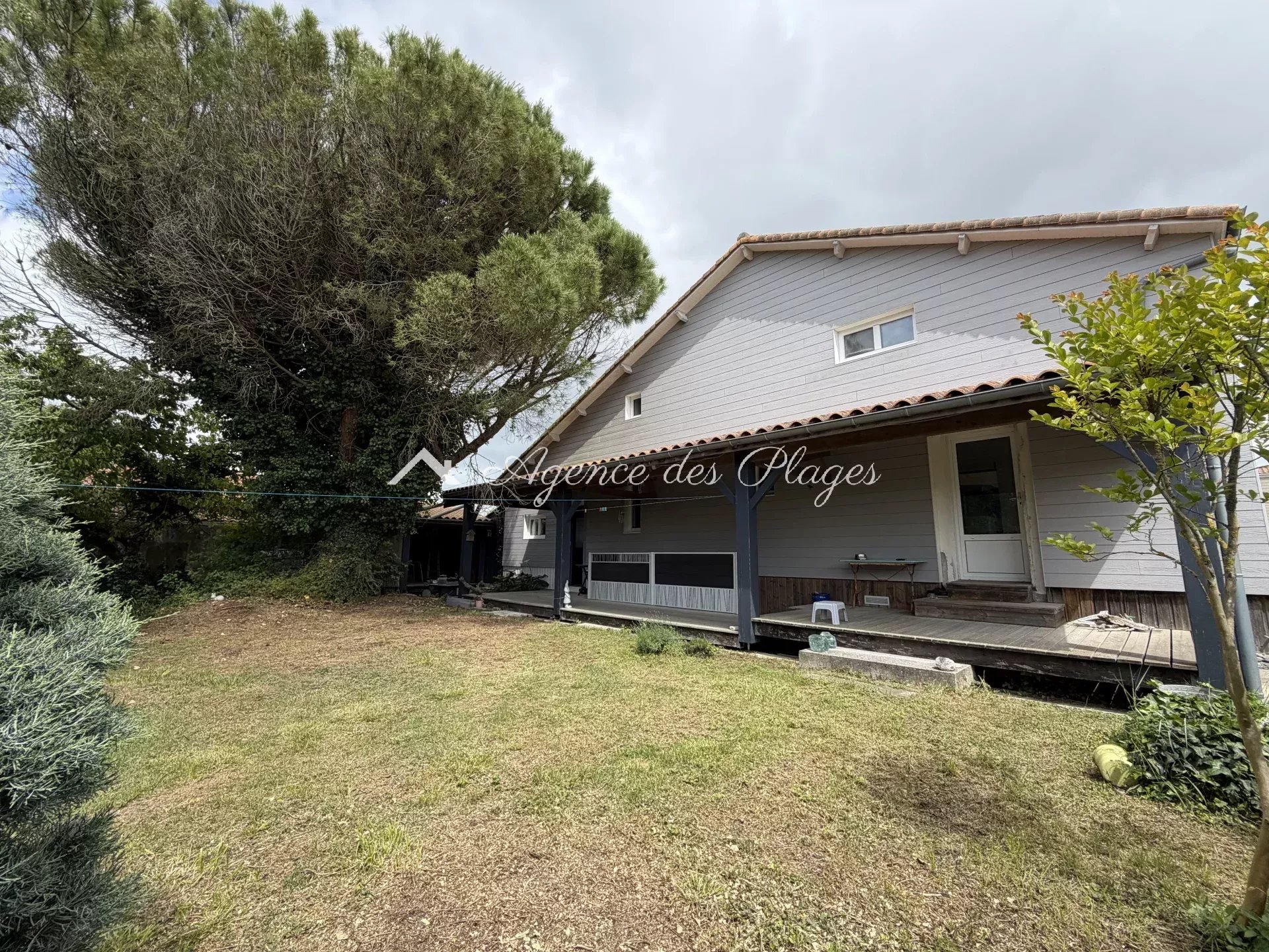 Agence immobilière de 