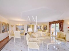 Luxury 5-Bed Sea View Villa-Apartment in Vallauris, Cannes Area — photo 2 of 7