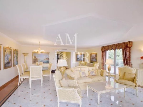 Luxury 5-Bed Sea View Villa-Apartment in Vallauris, Cannes Area — photo 2