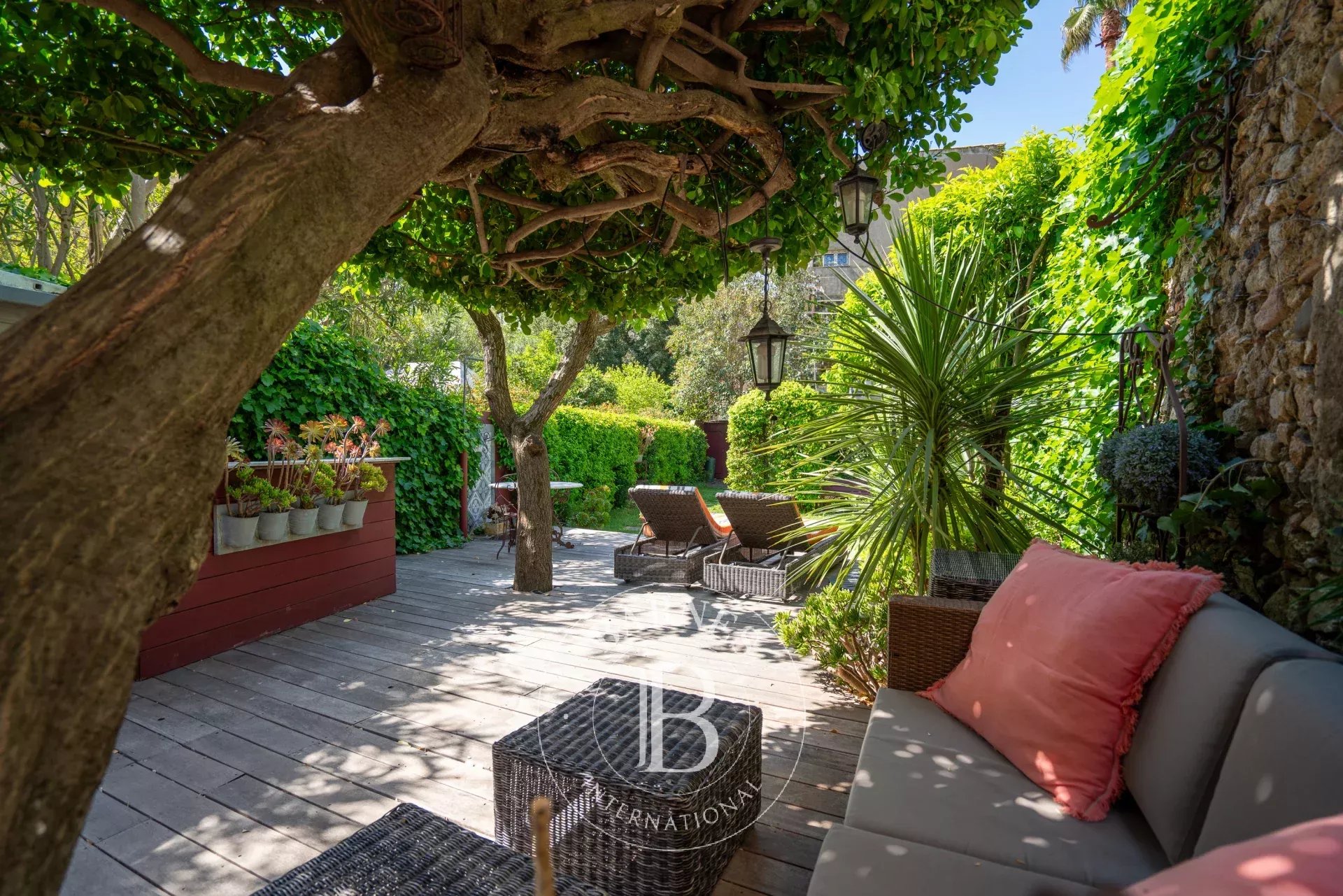 Maison Saint-Tropez  -  ref 86835140 (picture 3)
