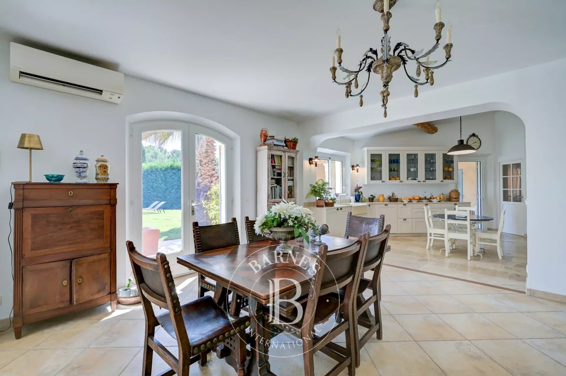 NORTH AIX EN PROVENCE-2400 SQFT HOUSE-4 BEDROOMSSWIMMING POOL - picture 9