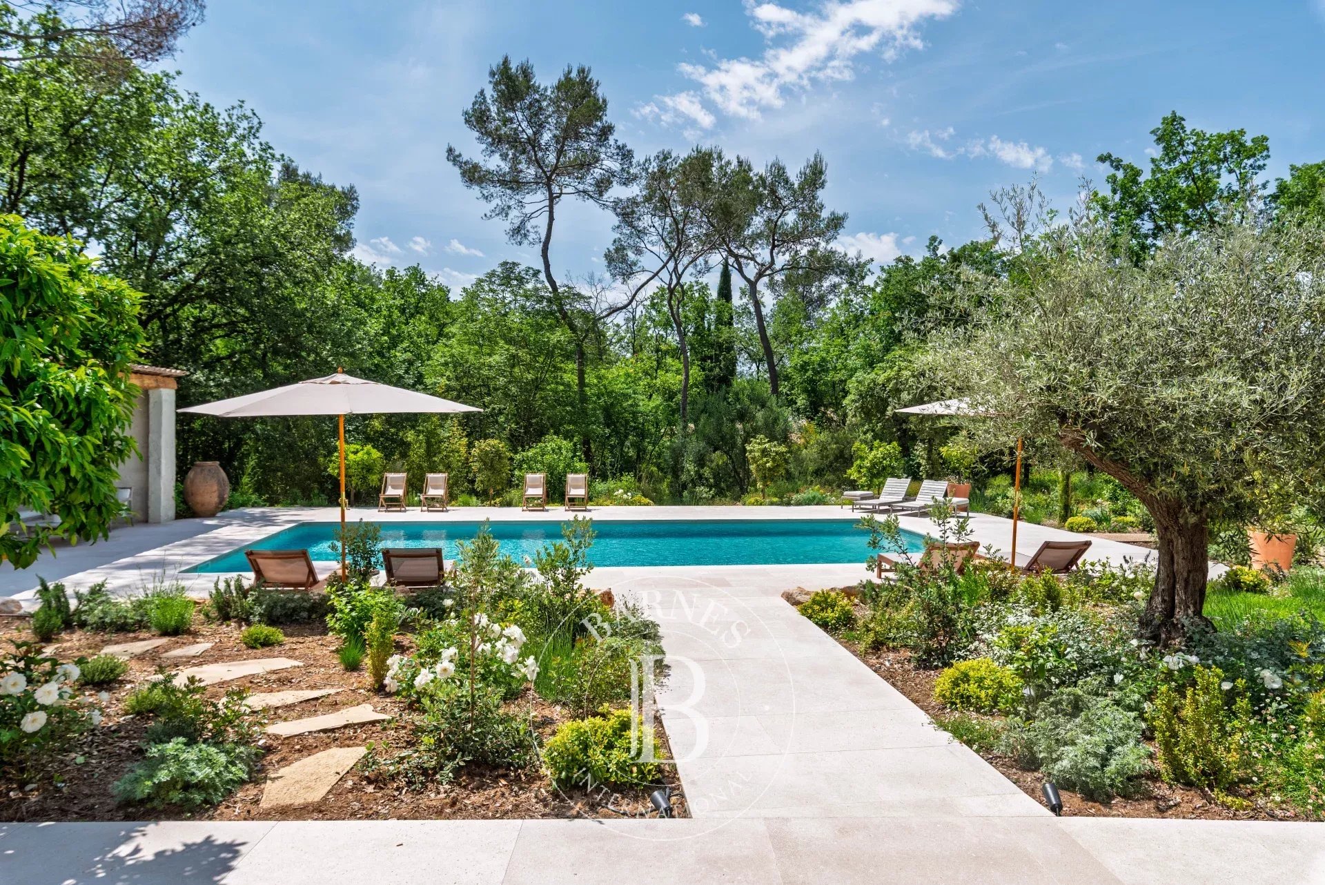 Вилла Roquefort-les-Pins