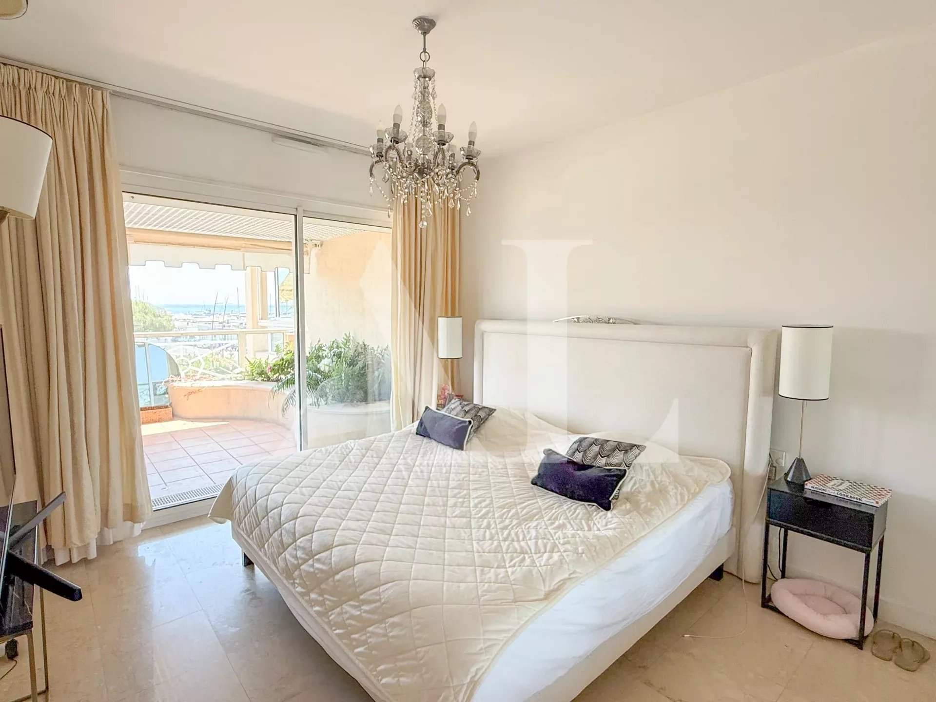 PALAIS NAPOLEON - 4 ROOMS APARTMENT SEA VIEW