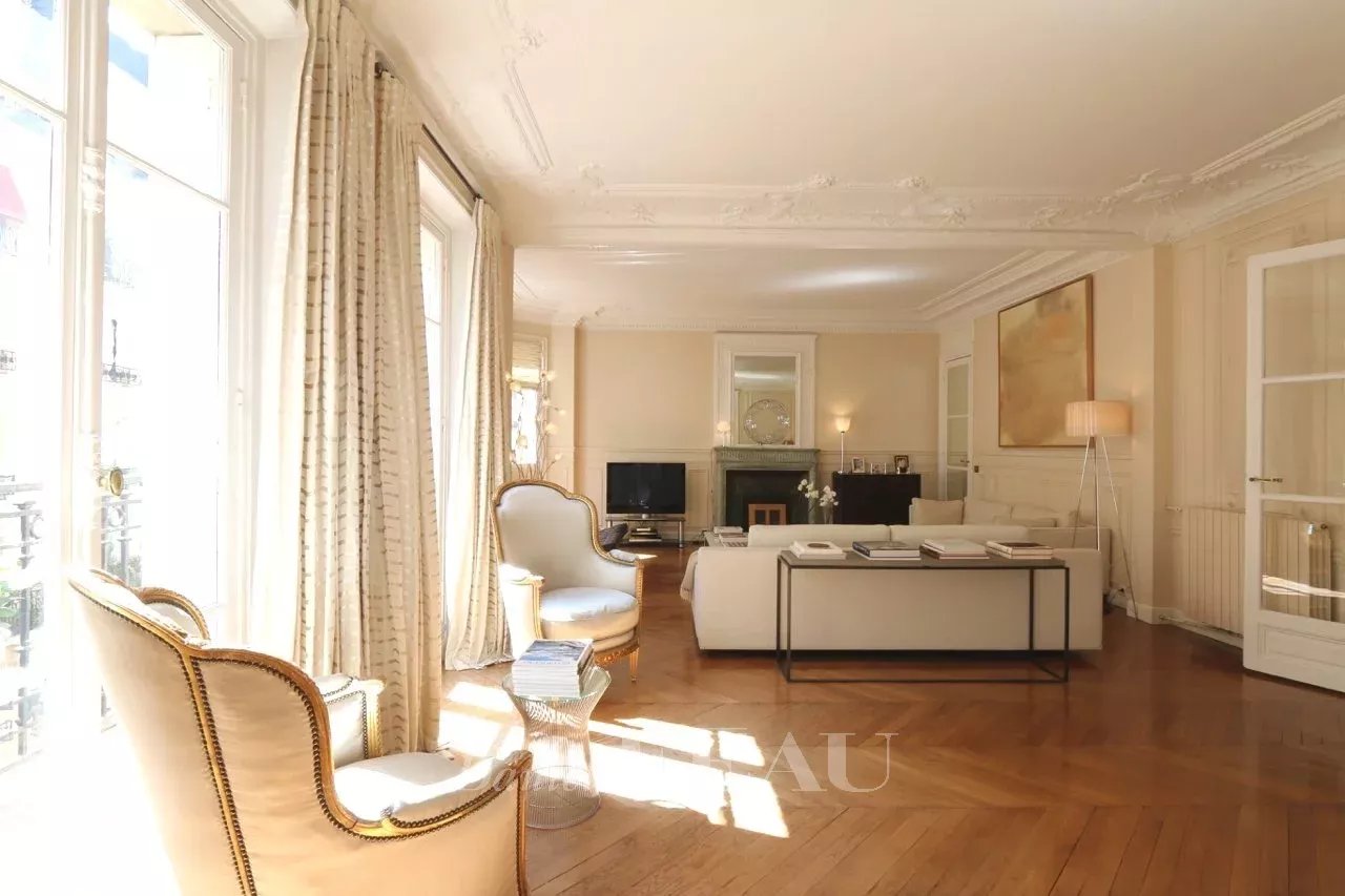 Rental Apartment Paris 7th