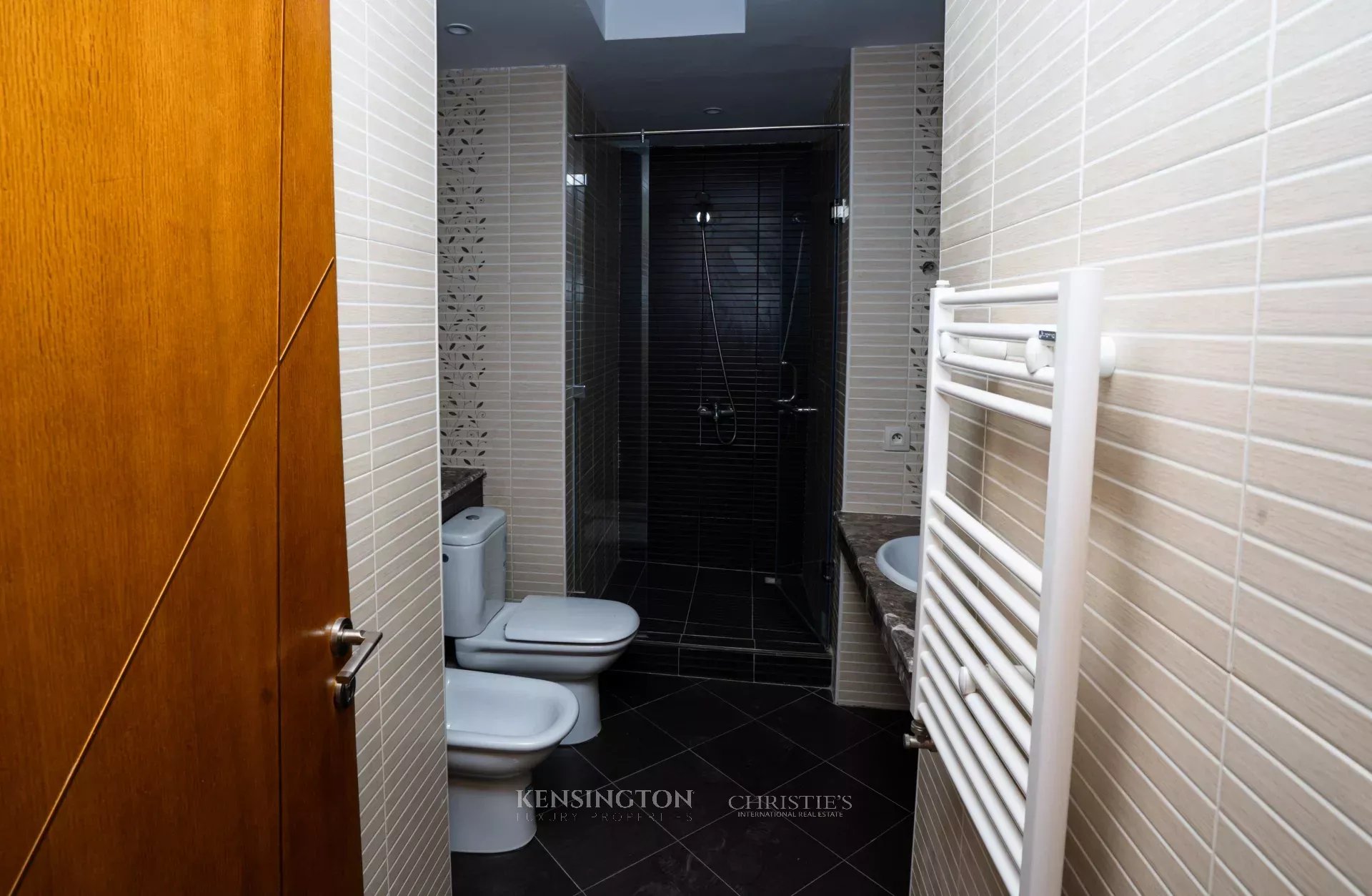 Apartment/Flat's Image 16