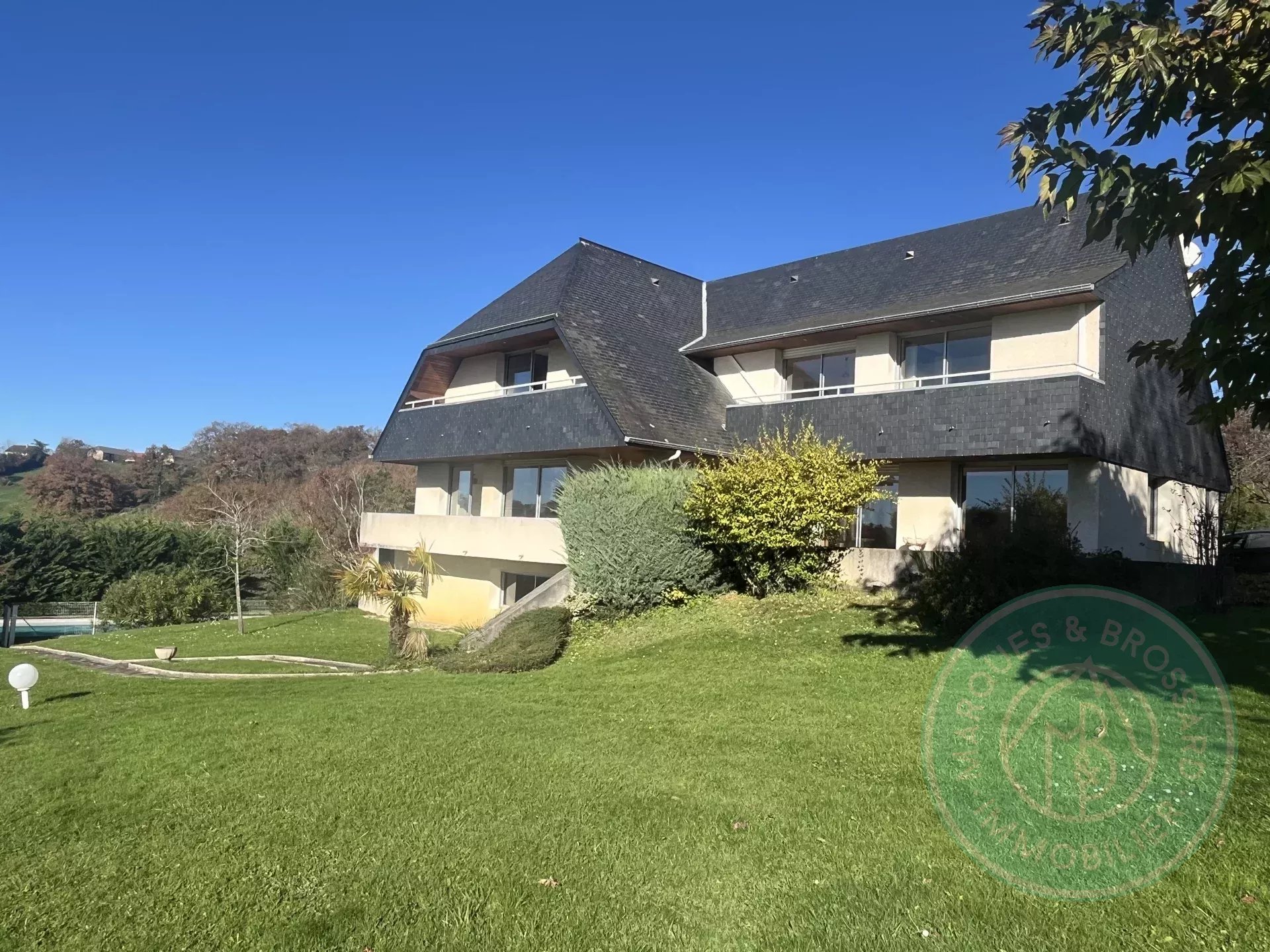 Agence immobilière de 