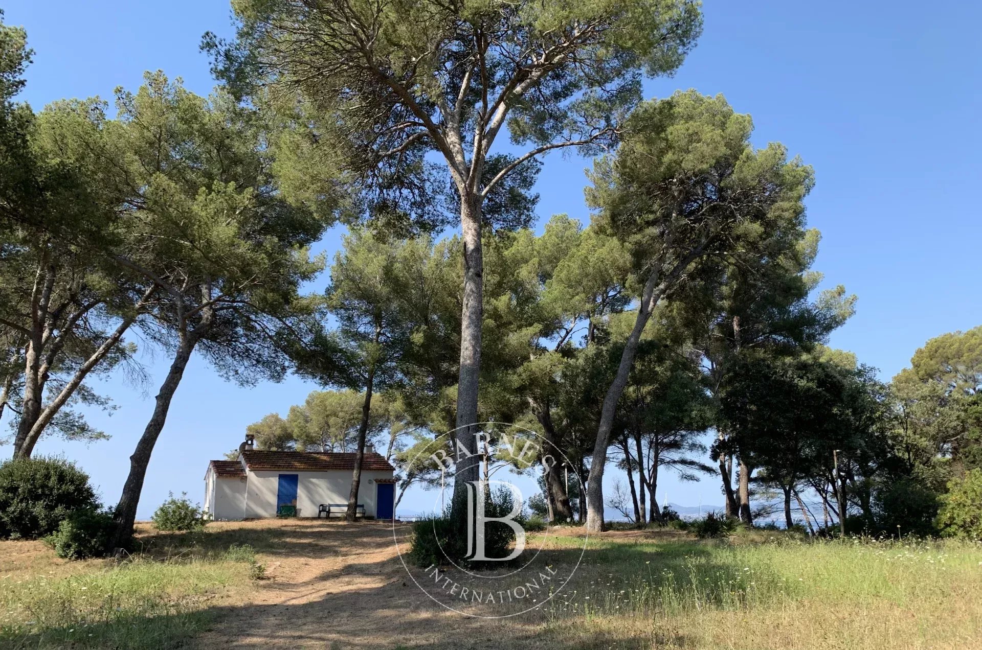 Terrain constructible Saint-Raphaël  -  ref 85107825 (picture 3)