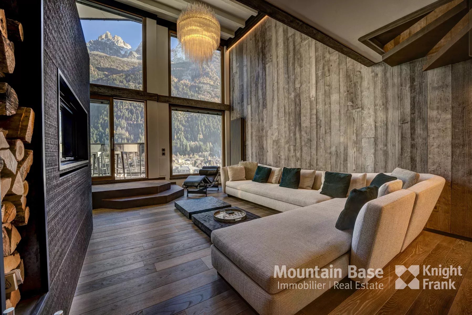 Photo of A magnificent duplex penthouse apartment in the very centre of Chamonix