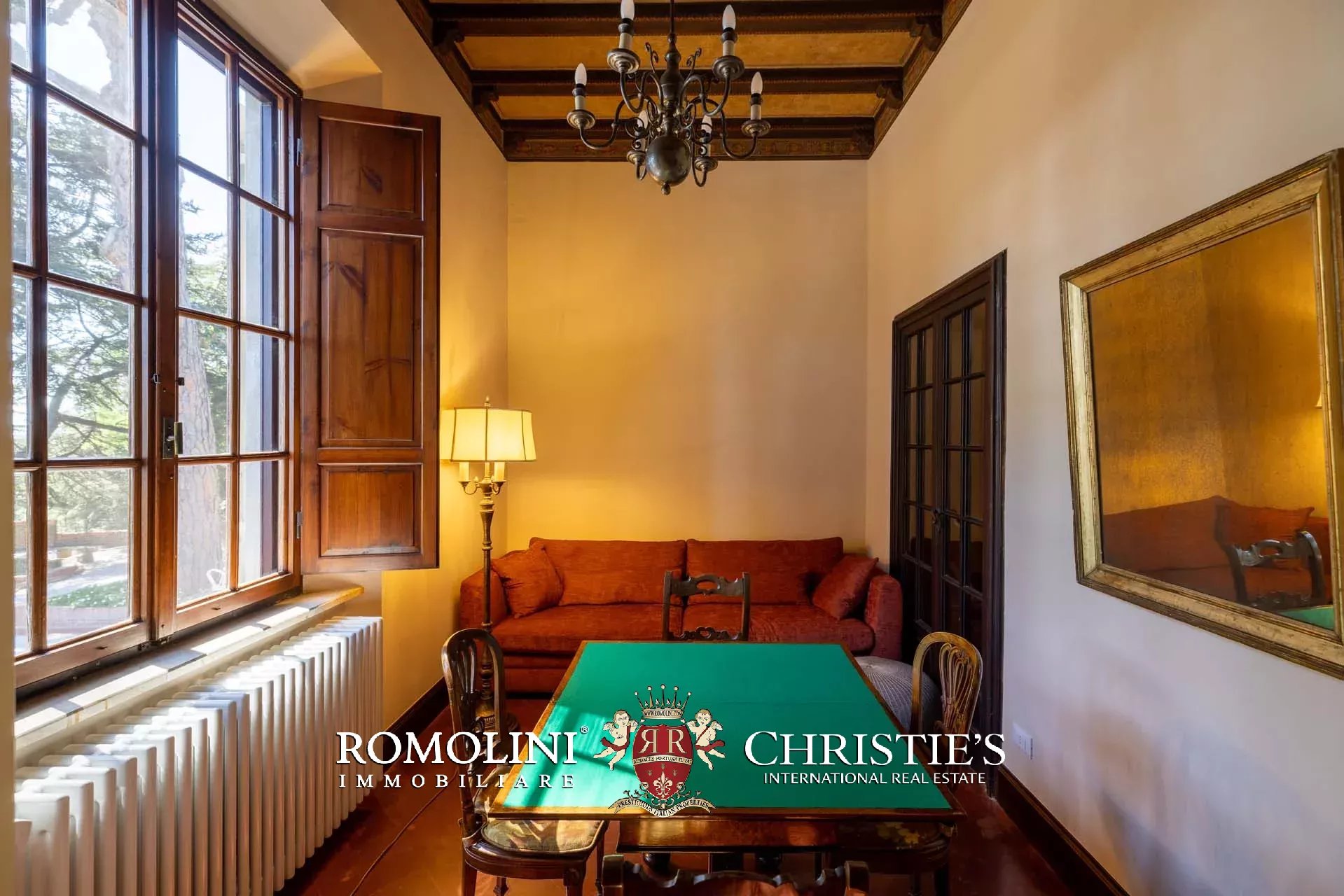 8 Bedroom Villa/Townhouse's Image 42