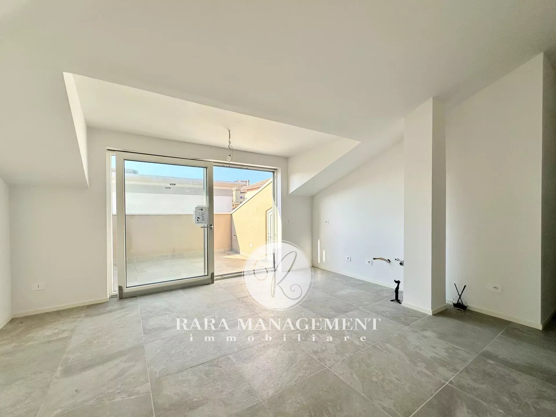 CIVITANOVA | TRILOCALE | TERRAZZO A TASCA | CLIMA | CLASSE A3 | RECUPERO FISCALE | PARI AL NUOVO