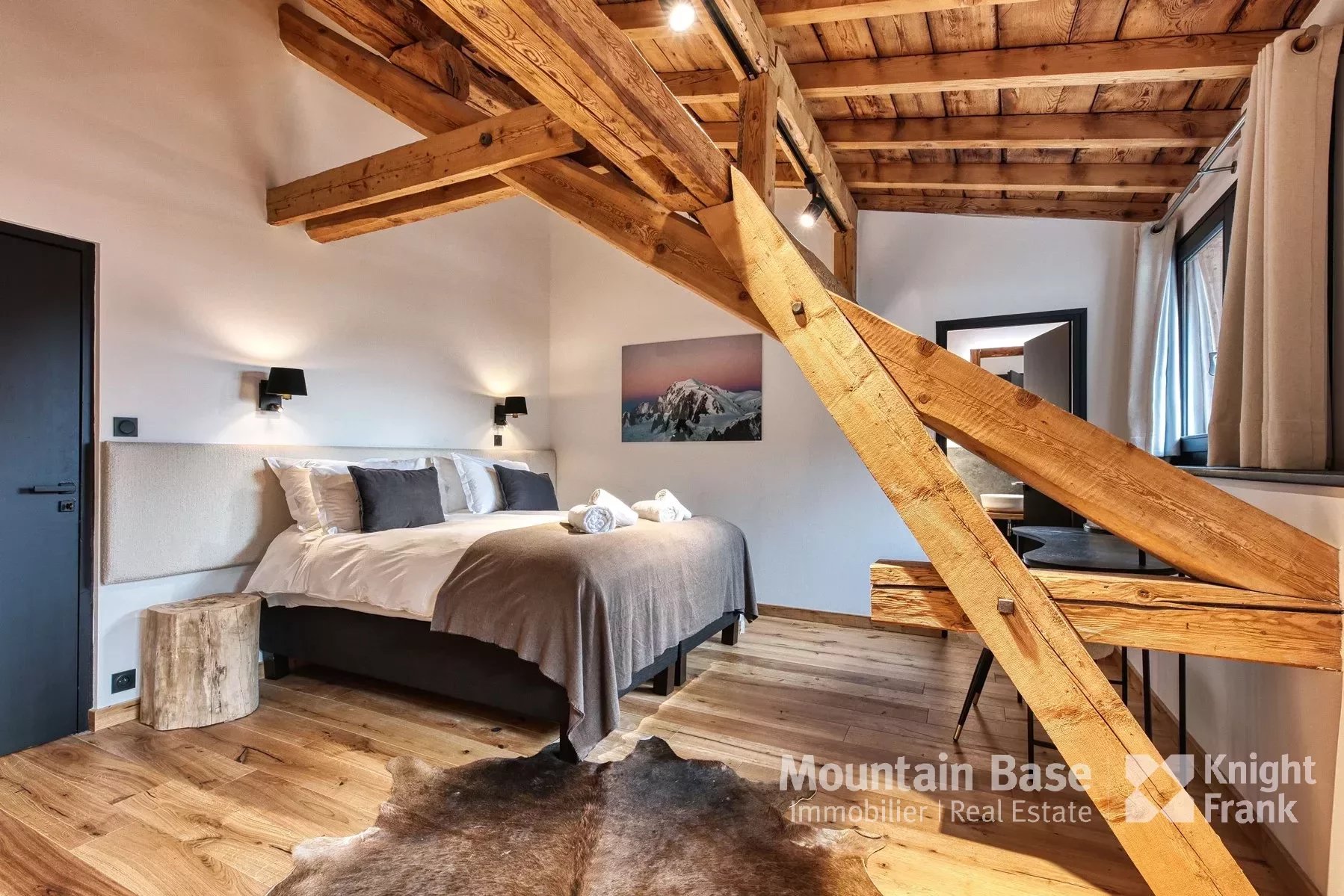 Photo of A fully renovated 8 bedroom townhouse in the traditional village of Argentière