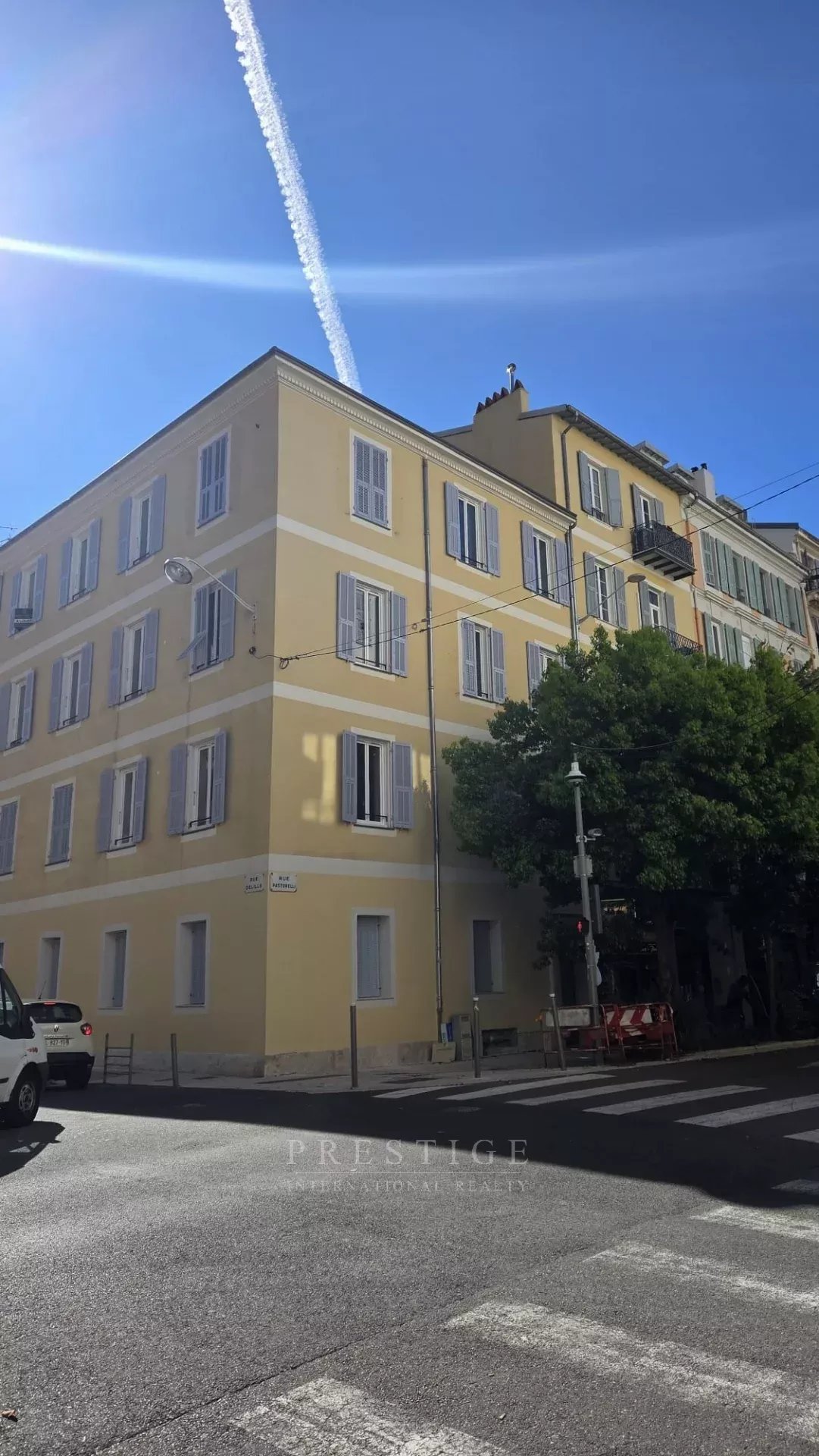 Nice,  2 pièces rénové au coeur du quartier Carabacel