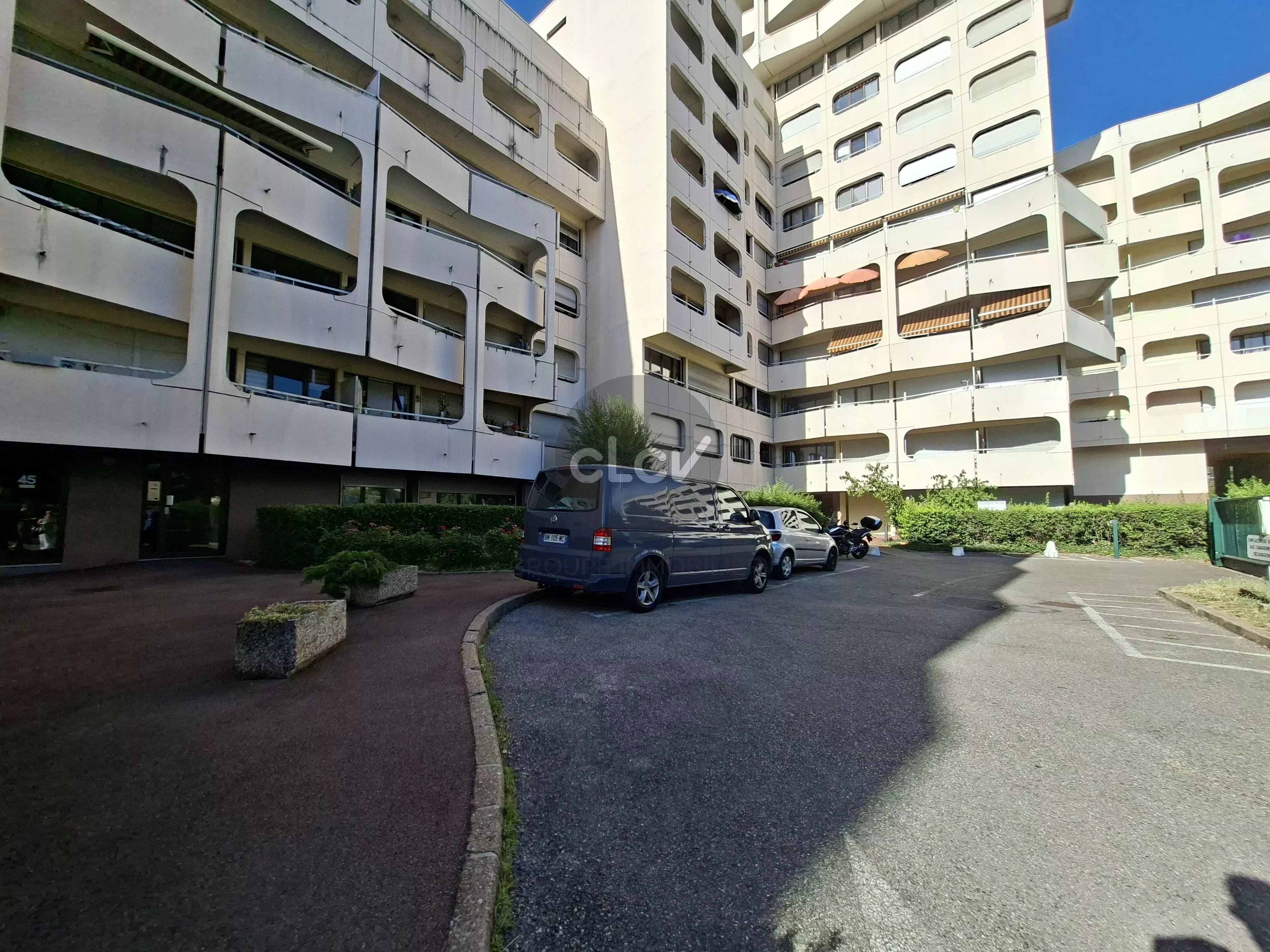Vente Garage - Rue professeur patel - Lyon