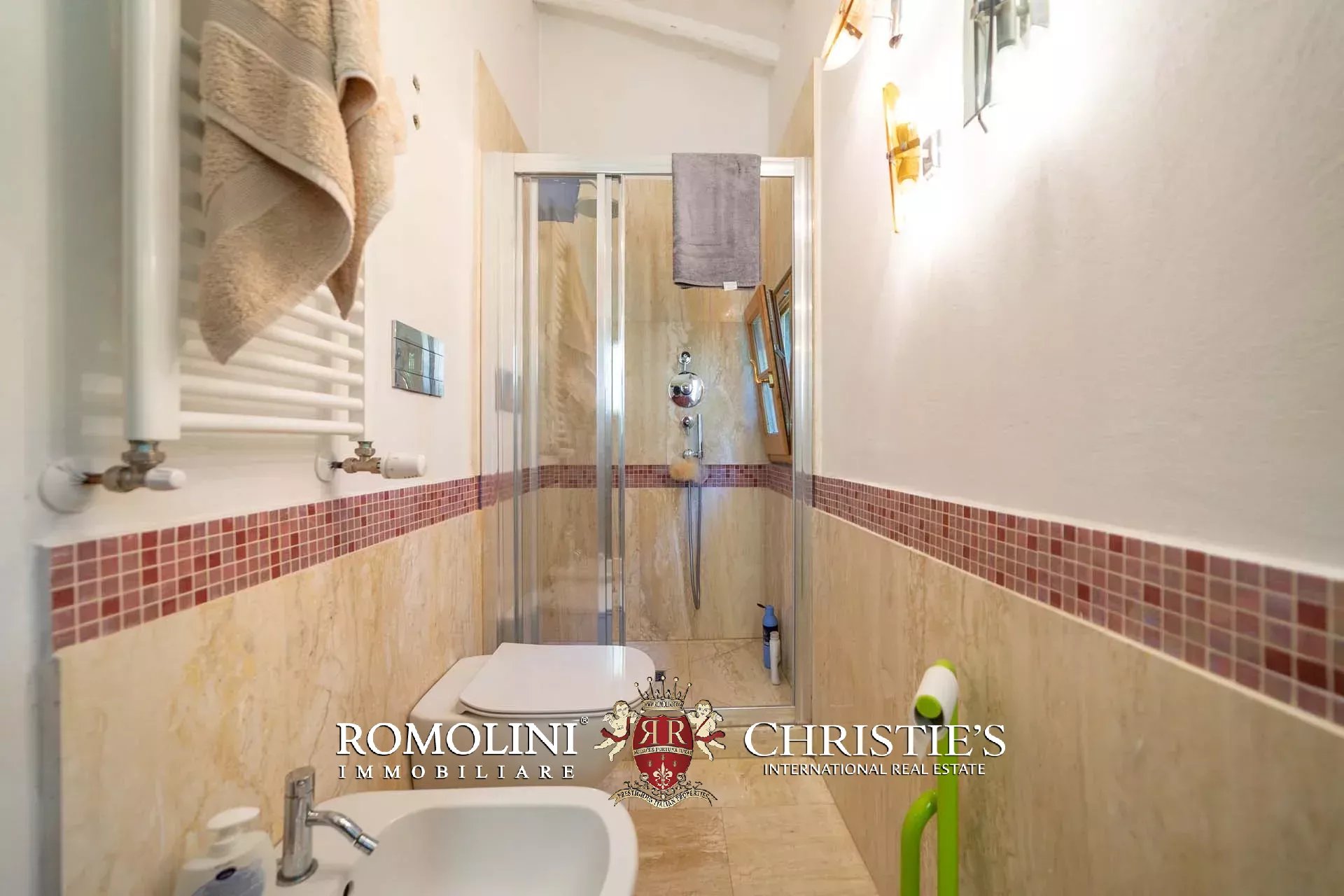 11 Bedroom Villa/Townhouse's Image 81
