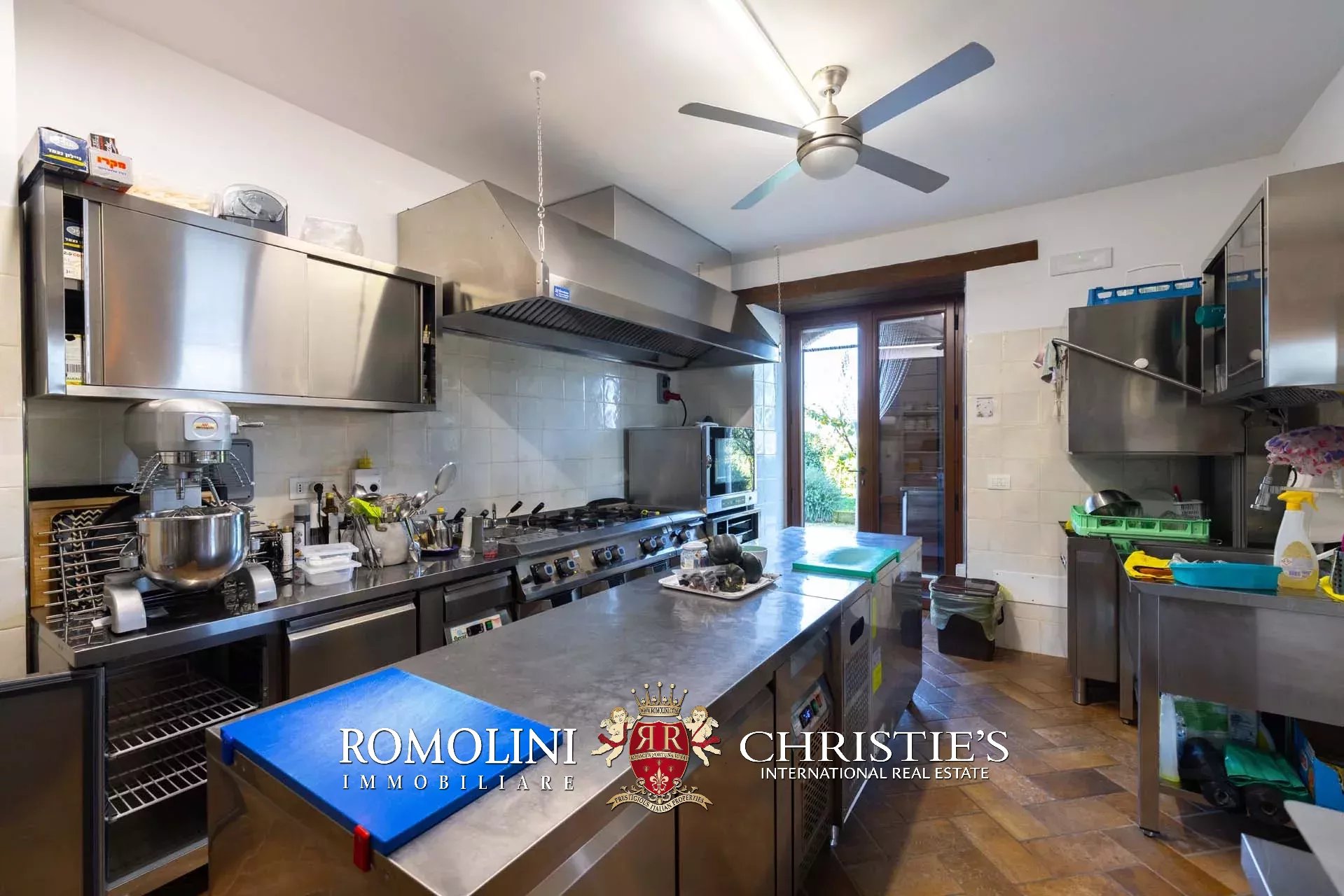 9 Bedroom Villa/Townhouse's Image 67