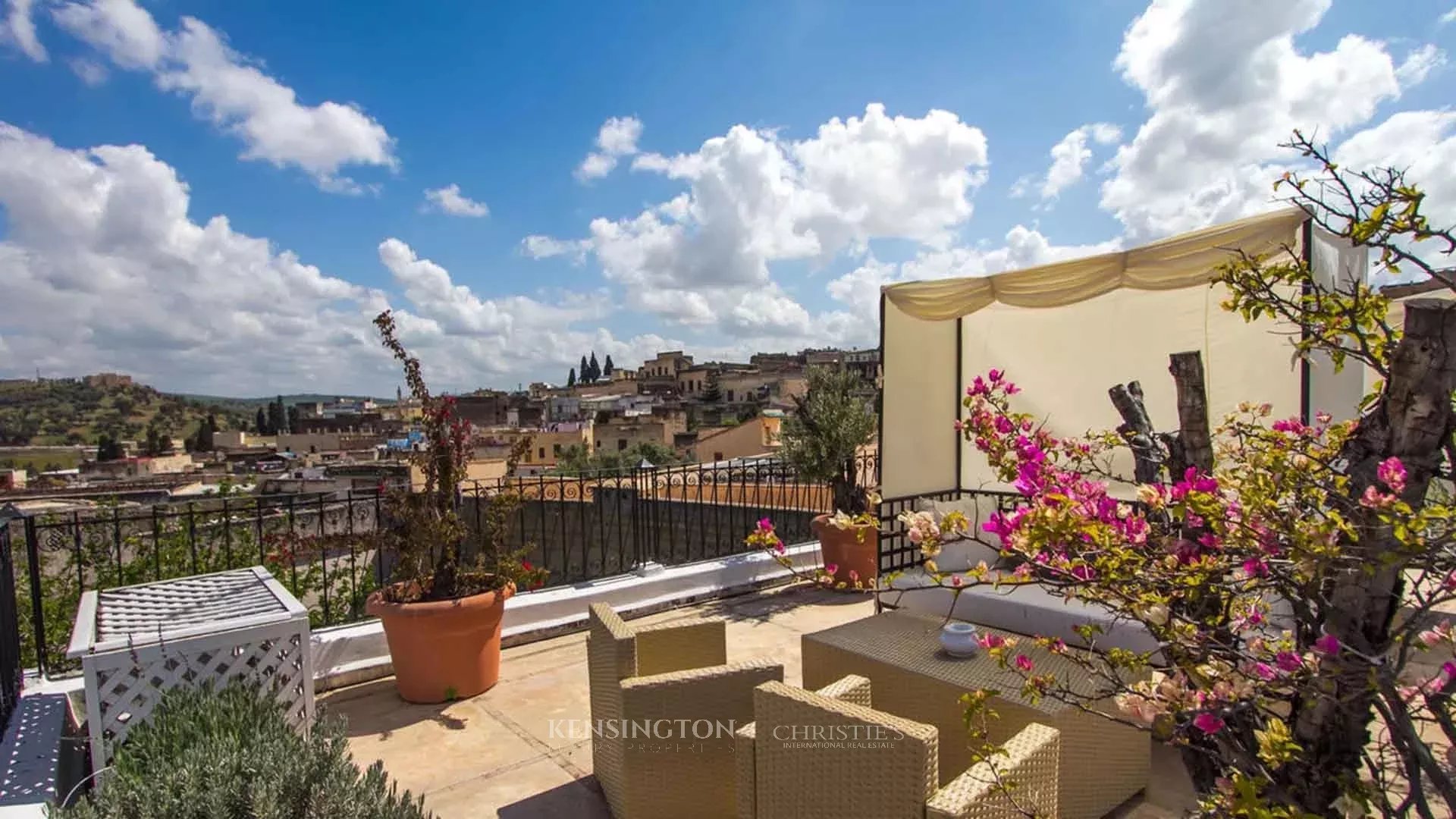10 Bedroom Villa/Townhouse's Image 5