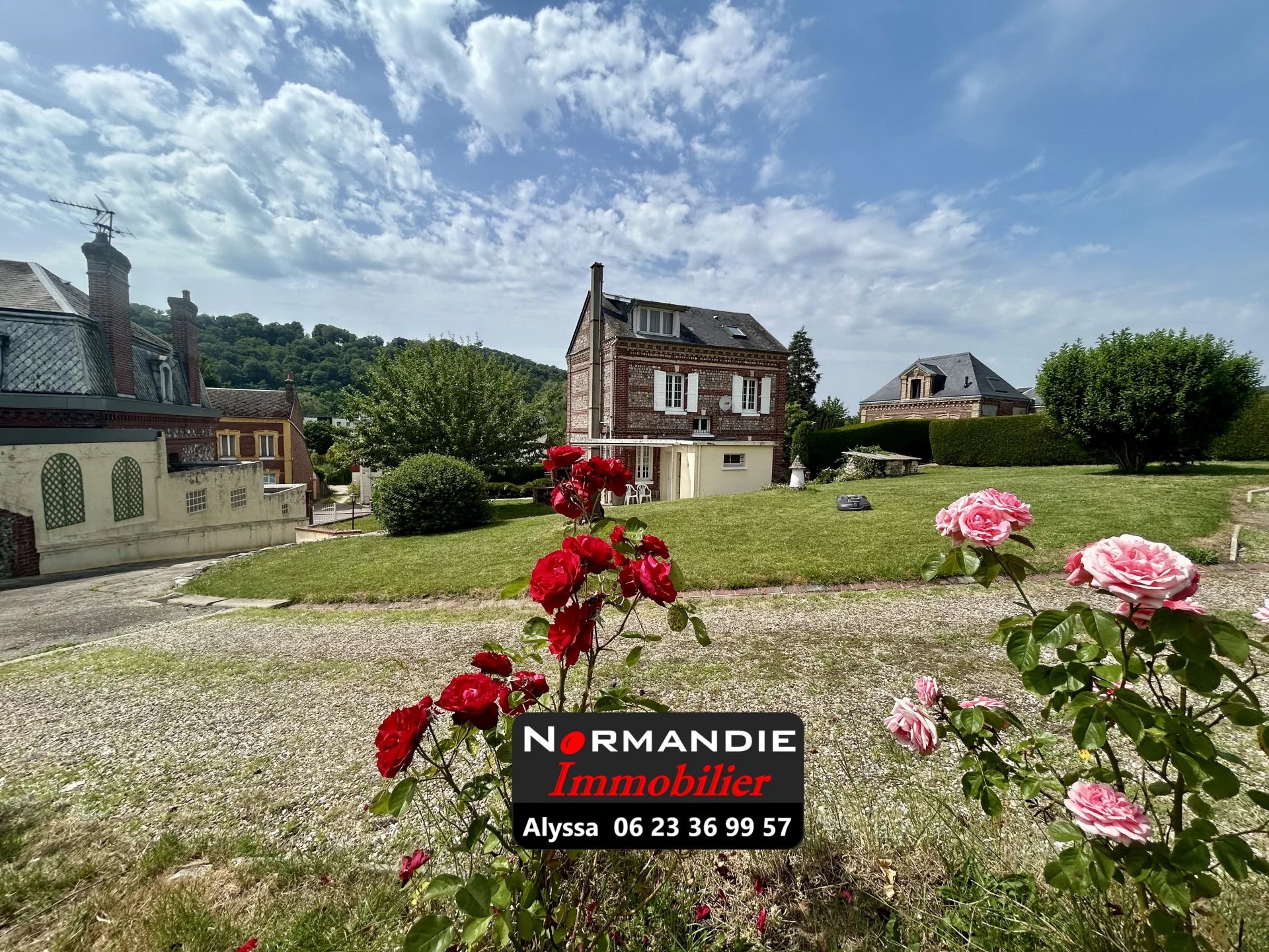 Sale House Lillebonne