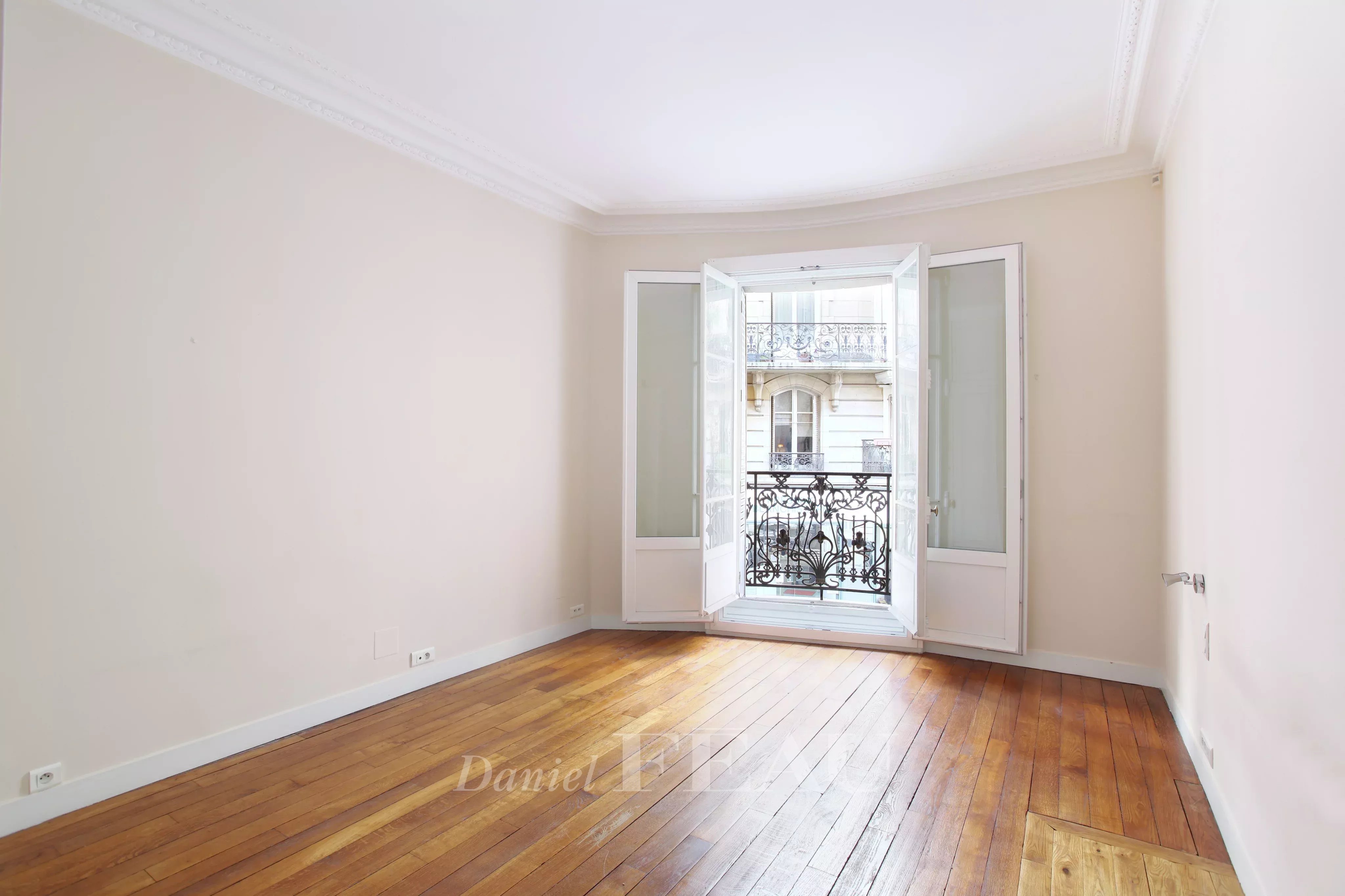 Rental Apartment Paris 16th