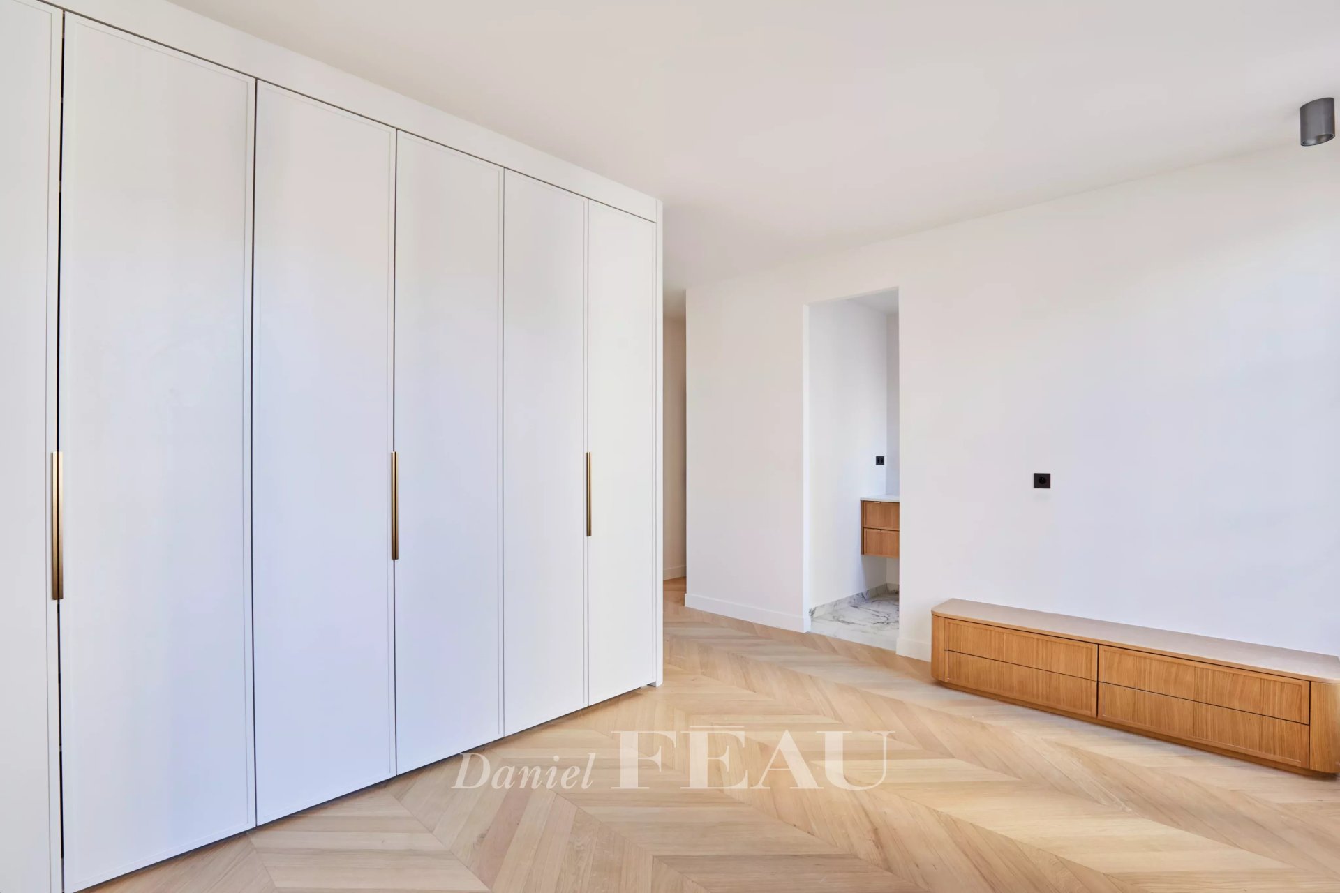 2 Bedroom Apartment/Flat's Image 12