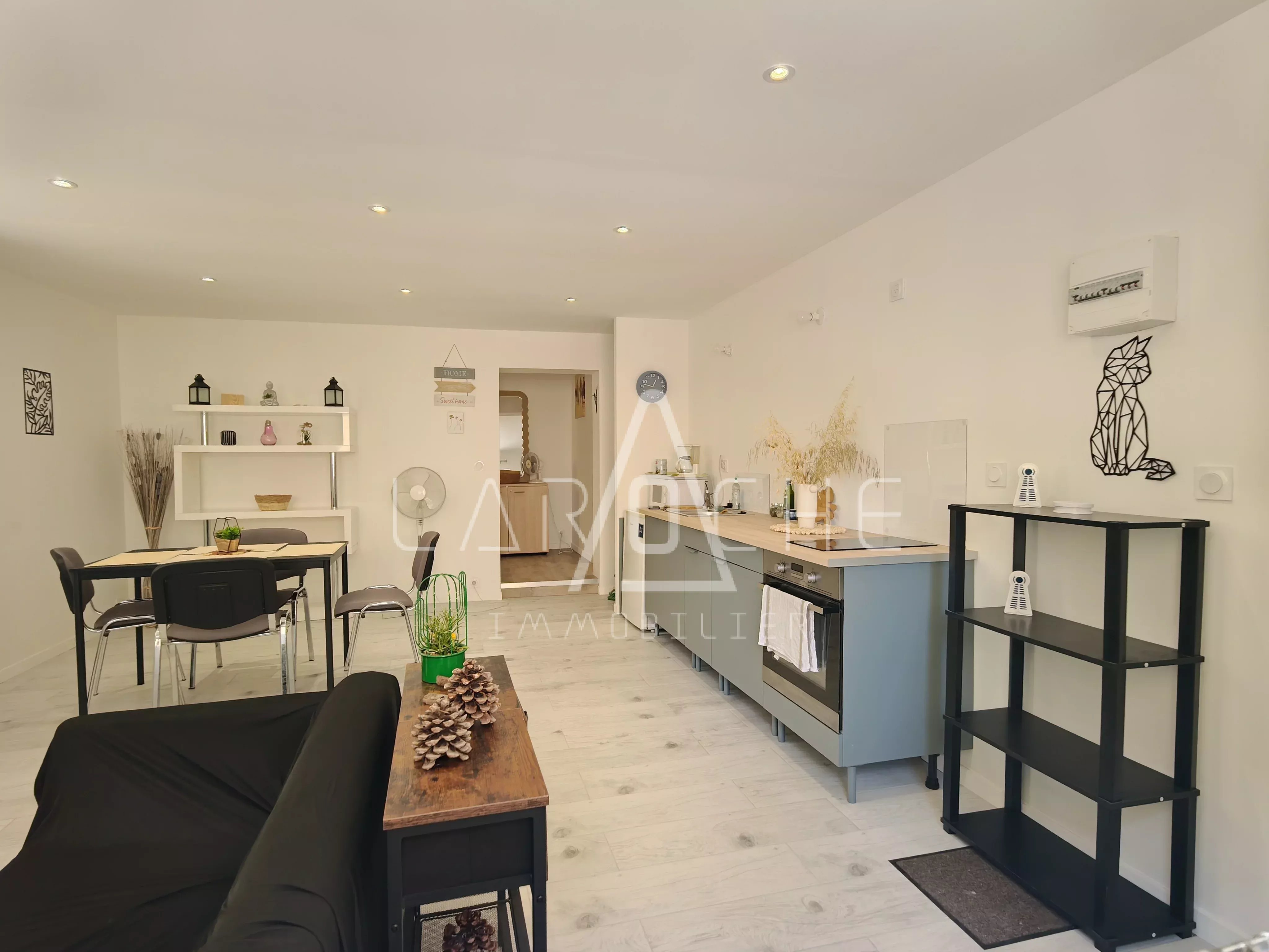 APPARTEMENT T2 - REFAIT DE NEUF
