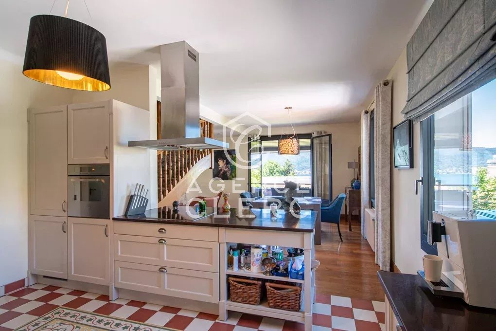 3 Bedroom Villa/Townhouse's Image 7