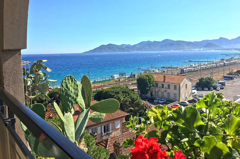 06150 CANNES-LA-BOCCA APPARTEMENT