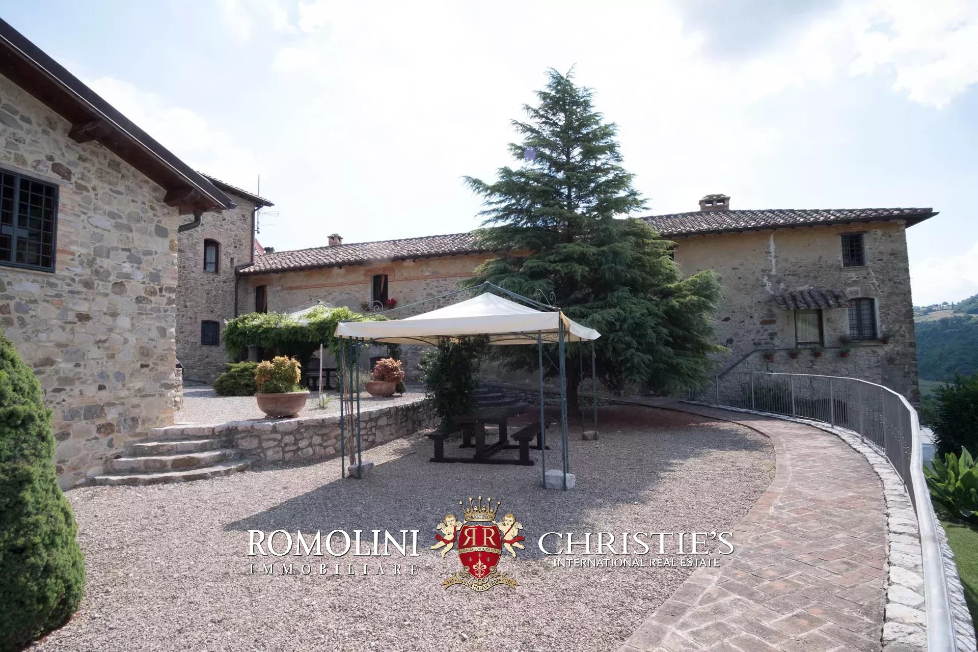 12 Bedroom Villa/Townhouse's Image 22