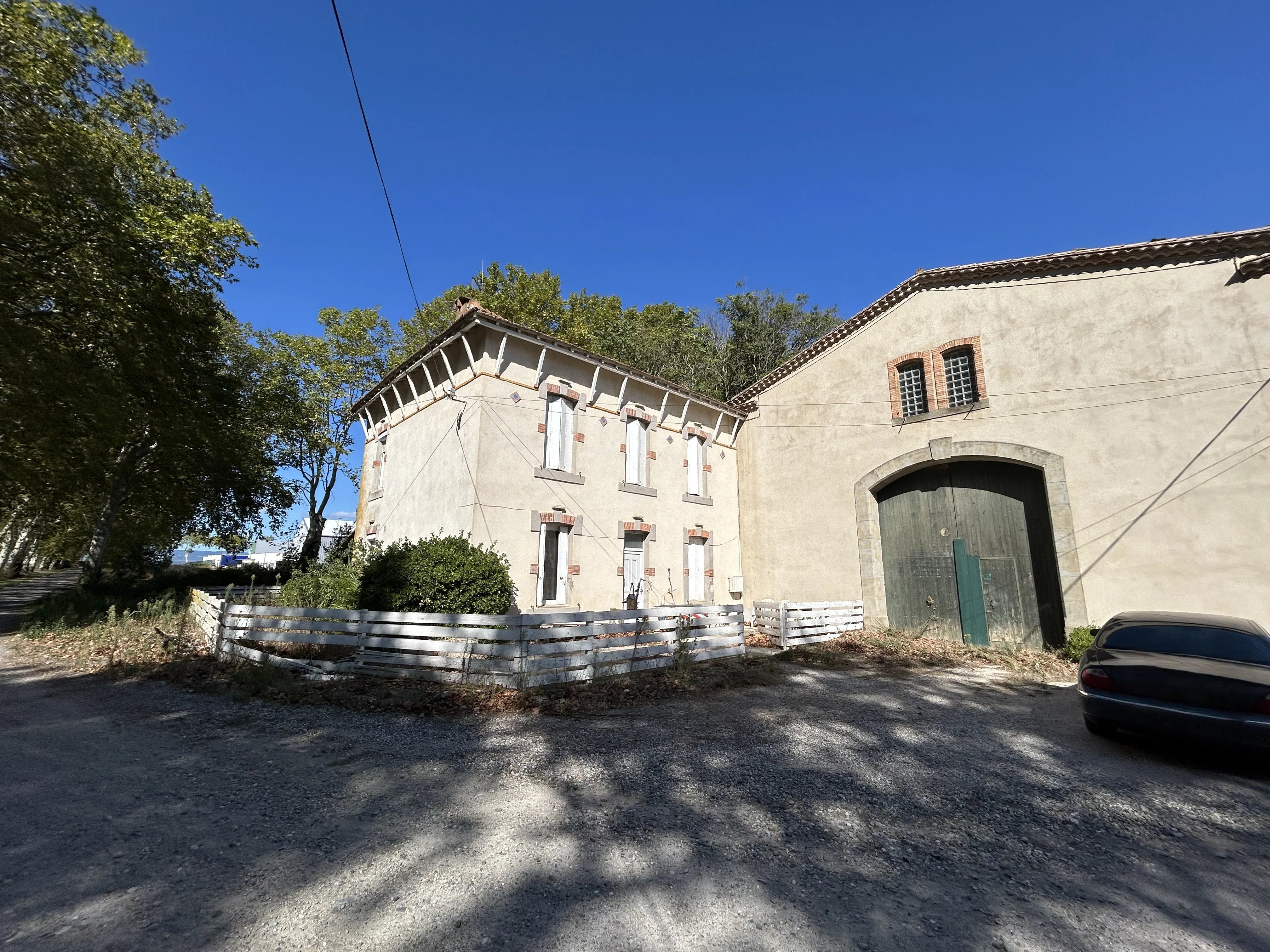 Ensemble immobilier à vendre Carcassonne, Aude
