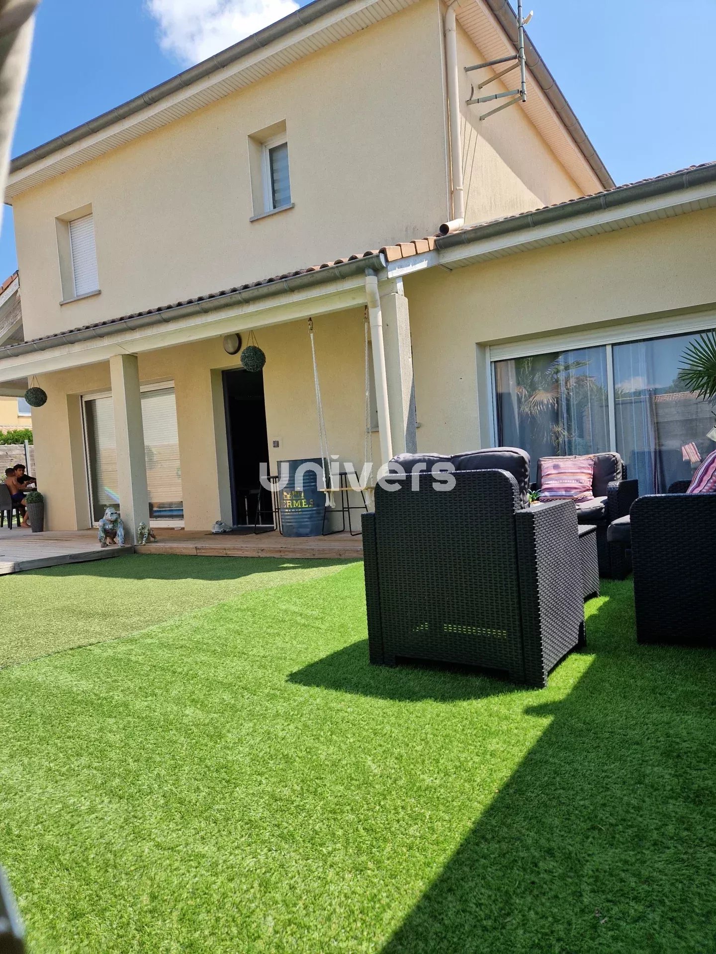 VENTE MAISON de 120 m² AVEC TERRAIN et PISCINE
