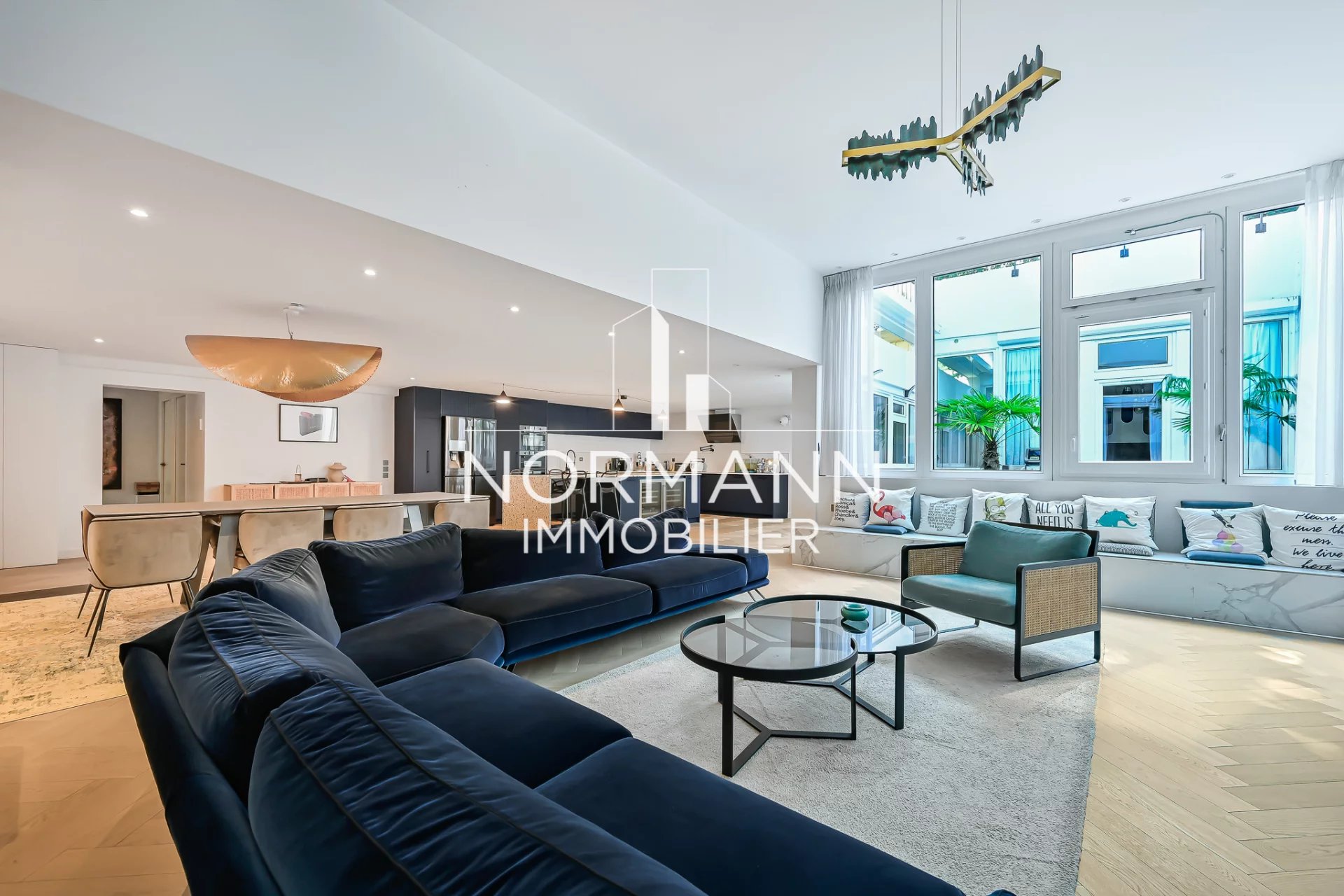 Agence immobilière de 