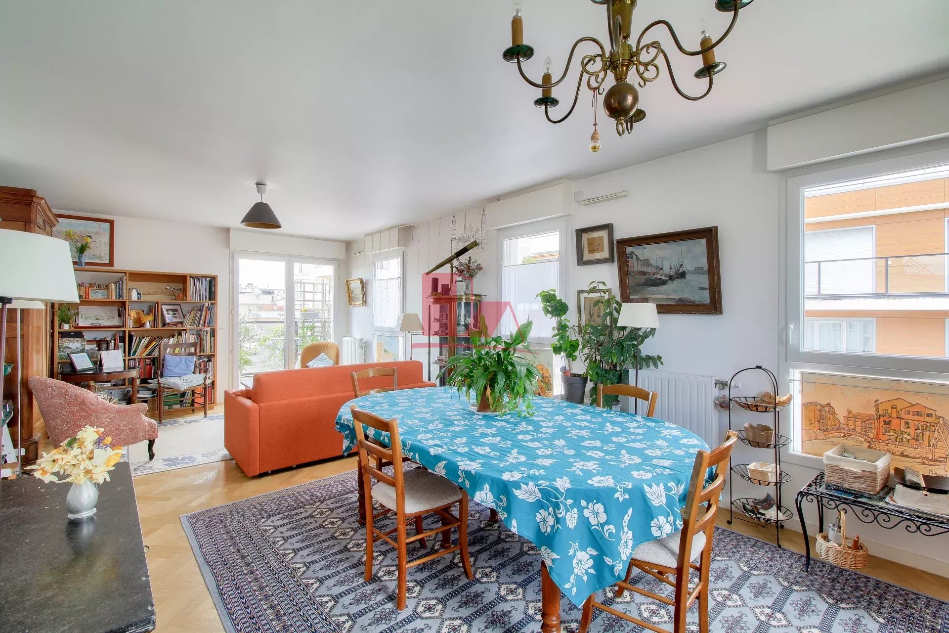 Sale Apartment Vanves