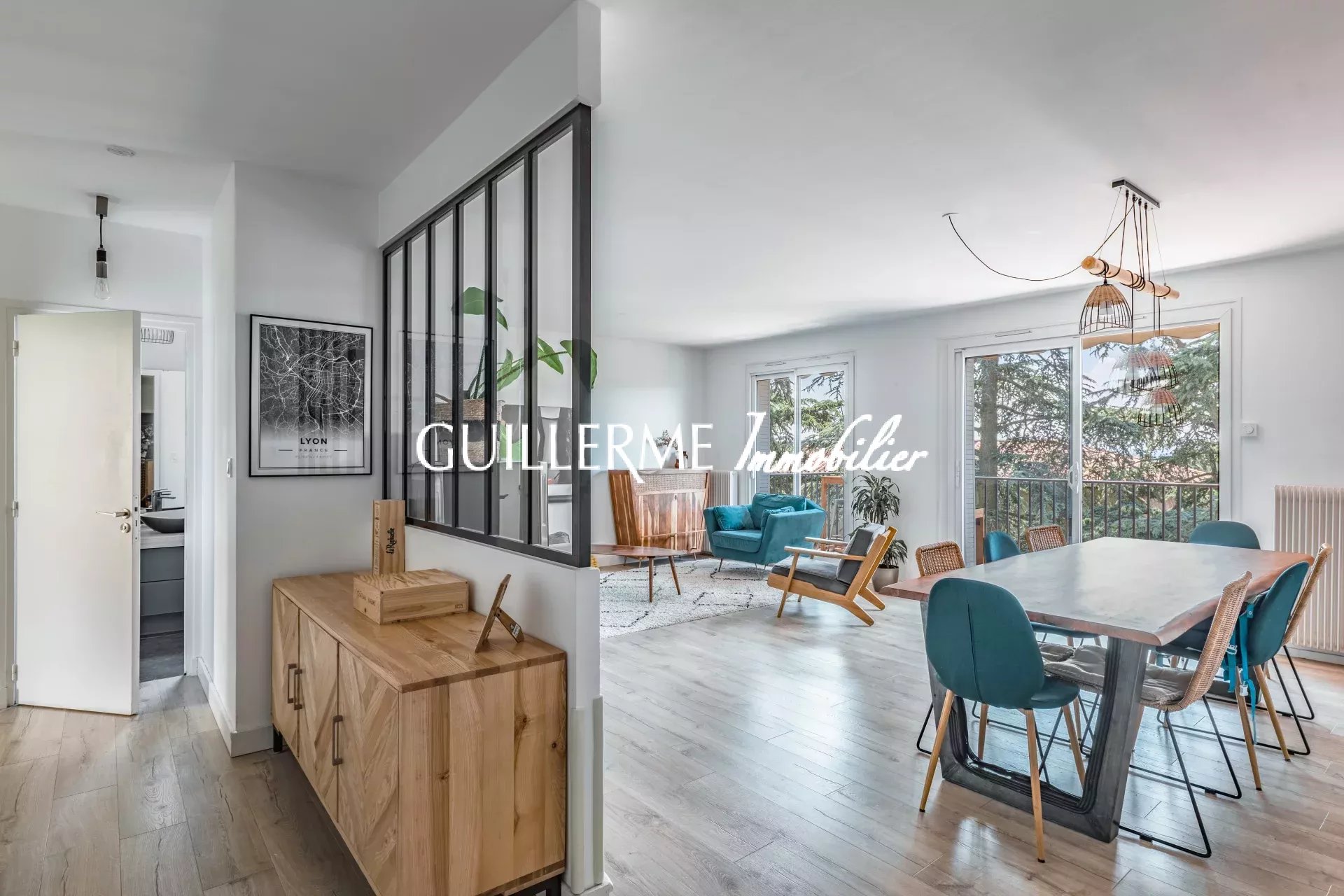 Agence immobilière de 