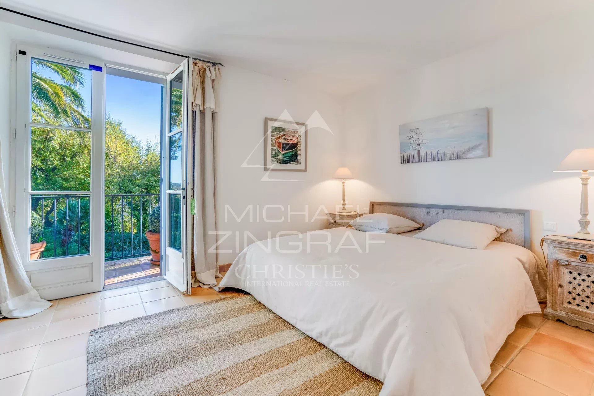 4 Bedroom Villa/Townhouse's Image 5