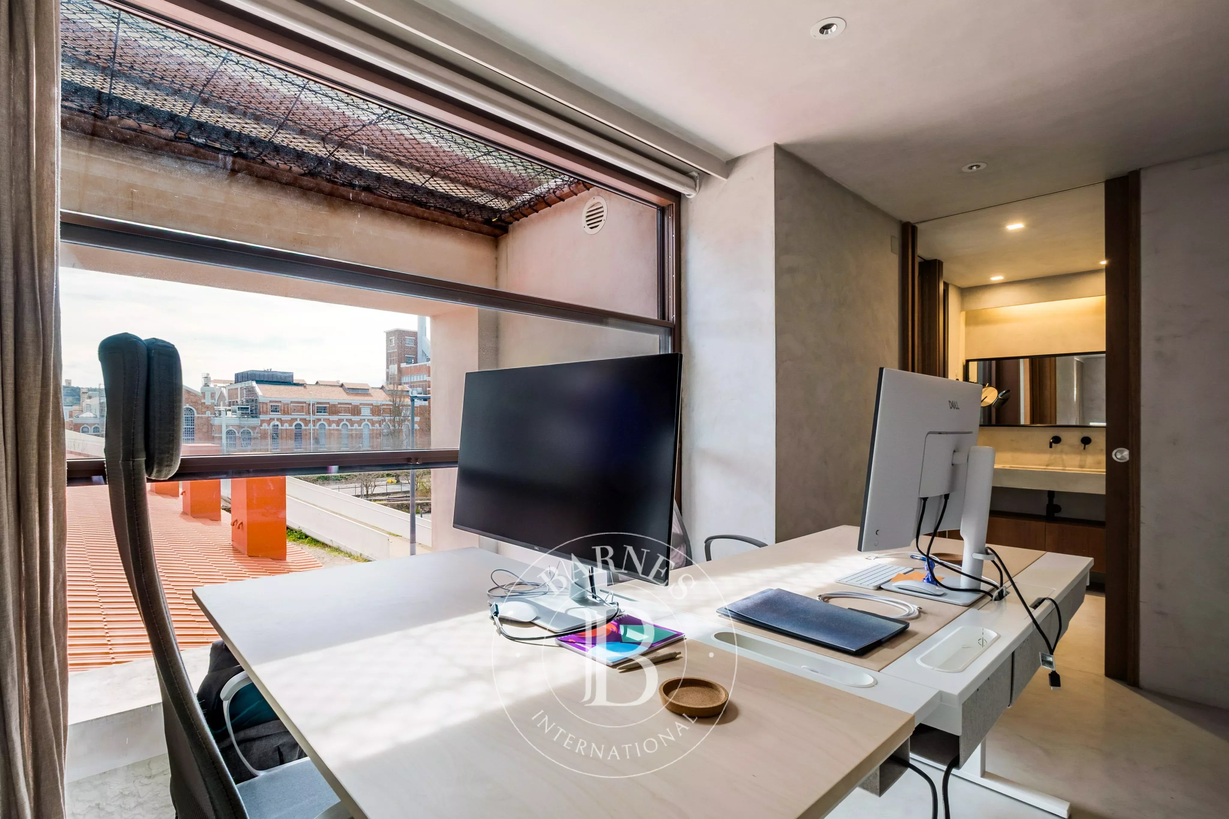 Maison contemporaine avec vue sur le fleuve