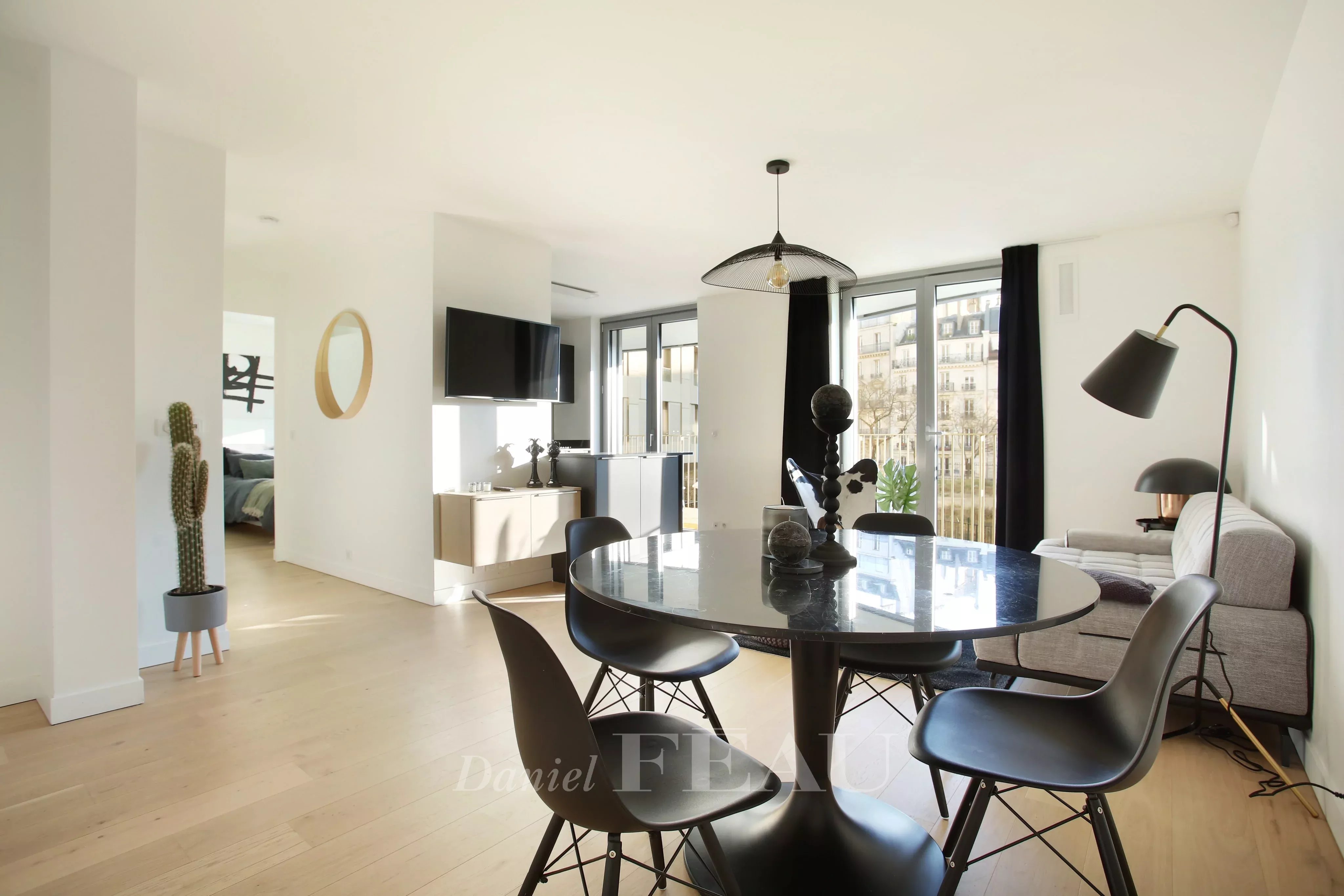 Dining room Wooden floor