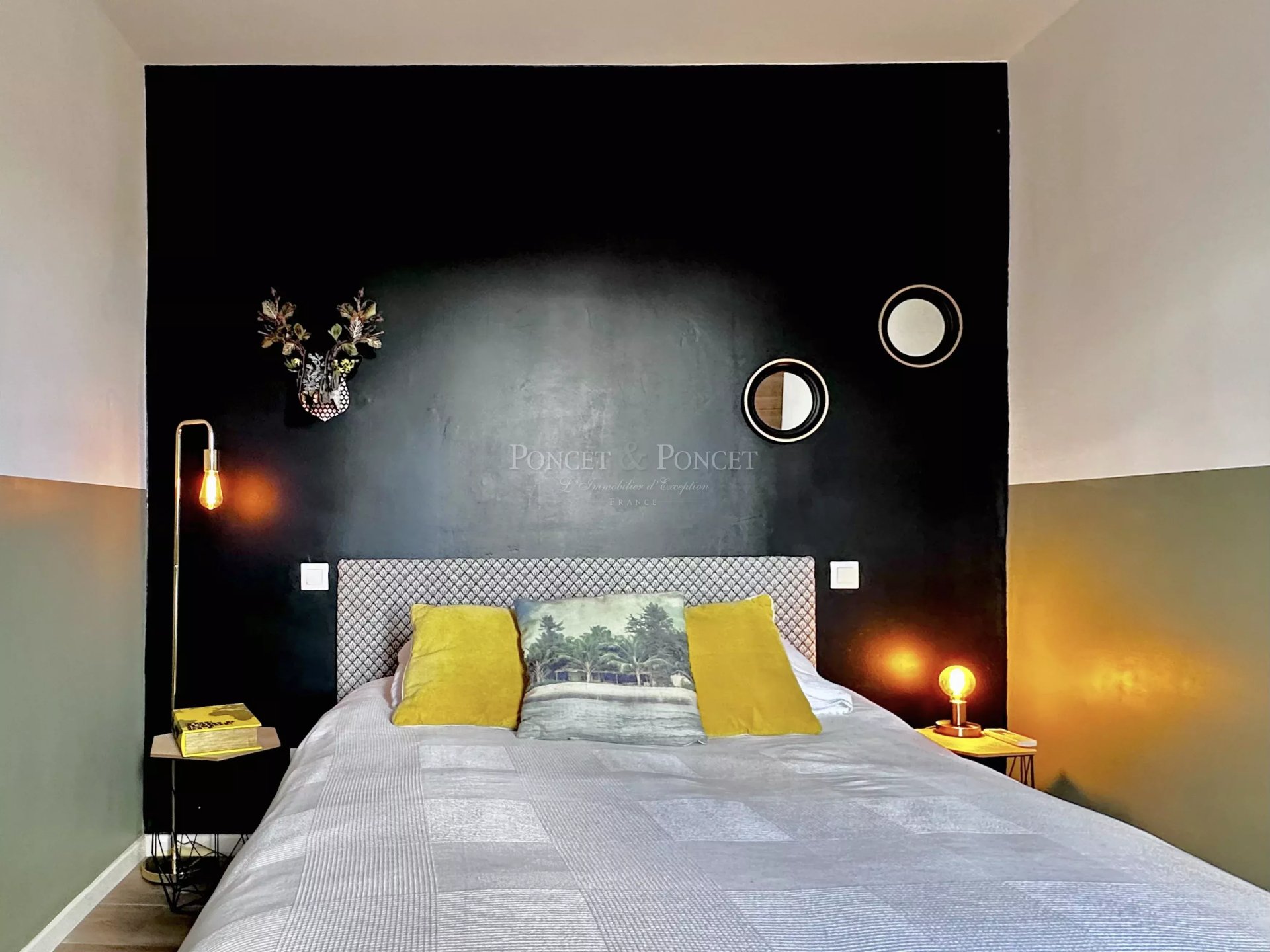 7 Bedroom Villa/Townhouse's Image 8