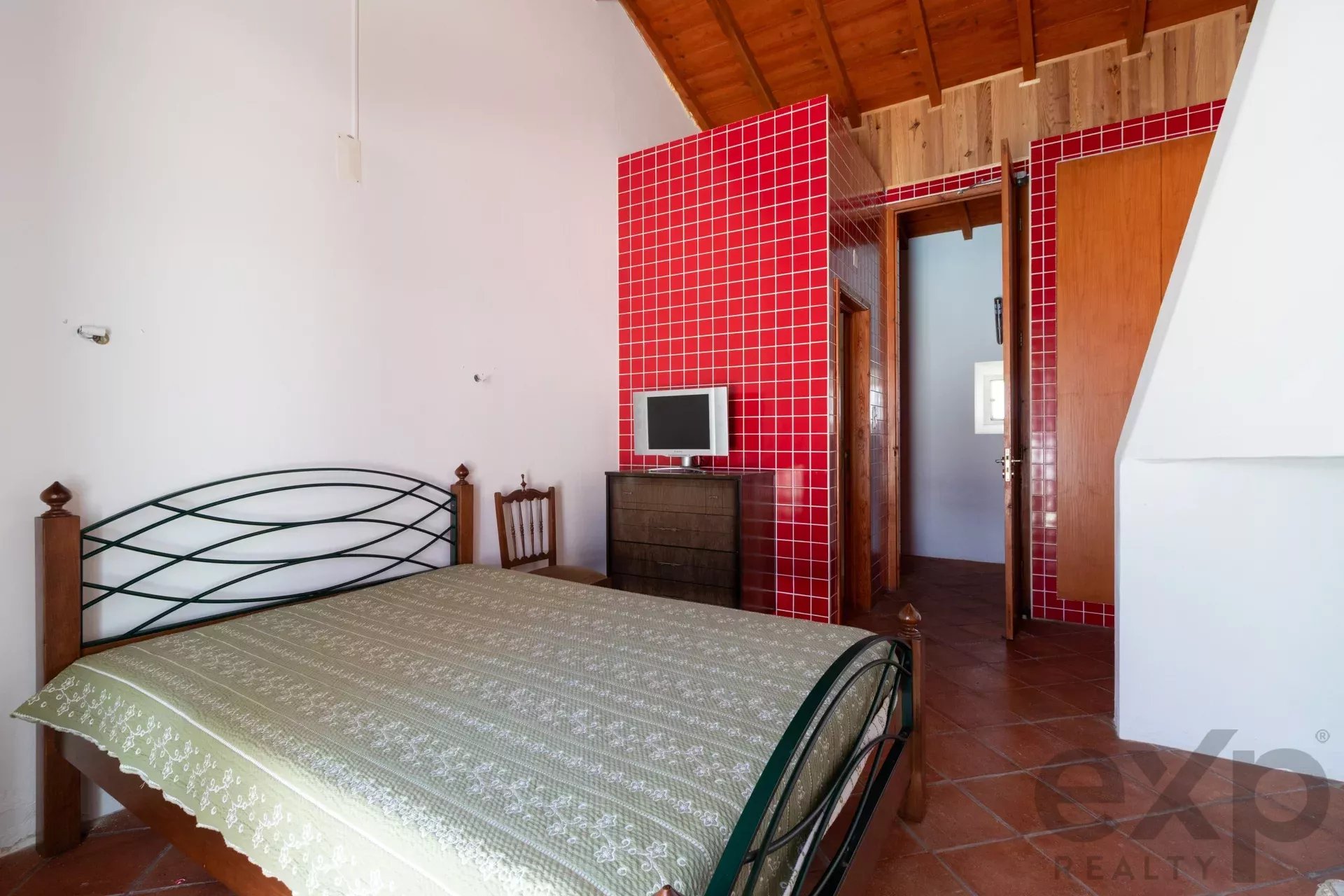 Luxury Equestrian Property + Guest House 85992157 image 34