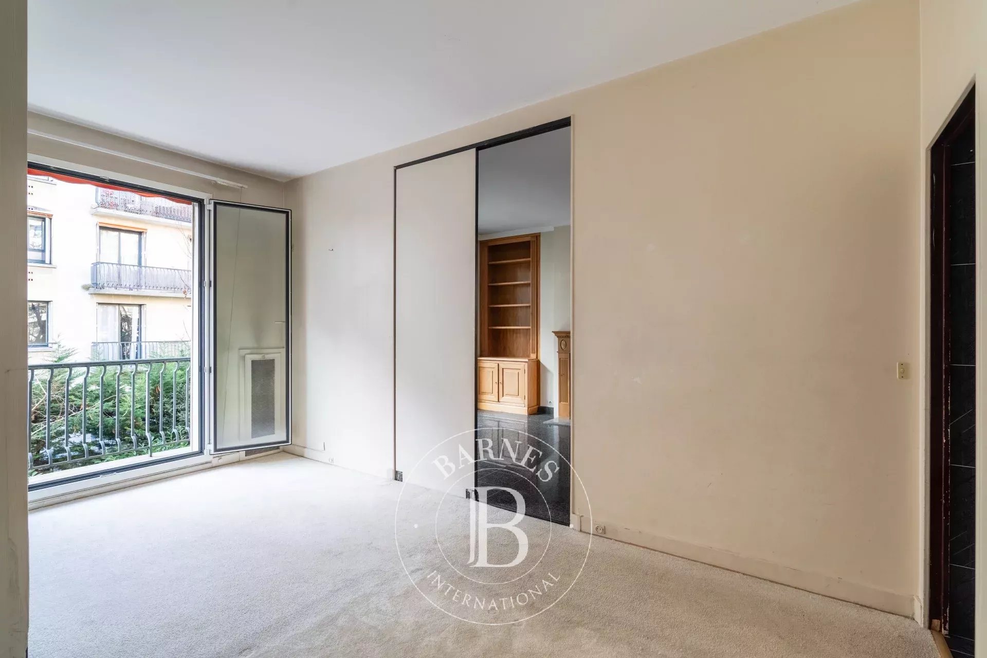 Exclusive listing - Neuilly-Golden Triangle - 3-bed apartment - Quiet and green surroundings - Balcony - picture 16