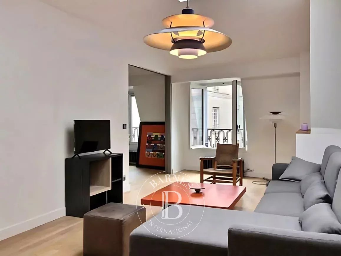 Daire Paris 4ème - picture 13