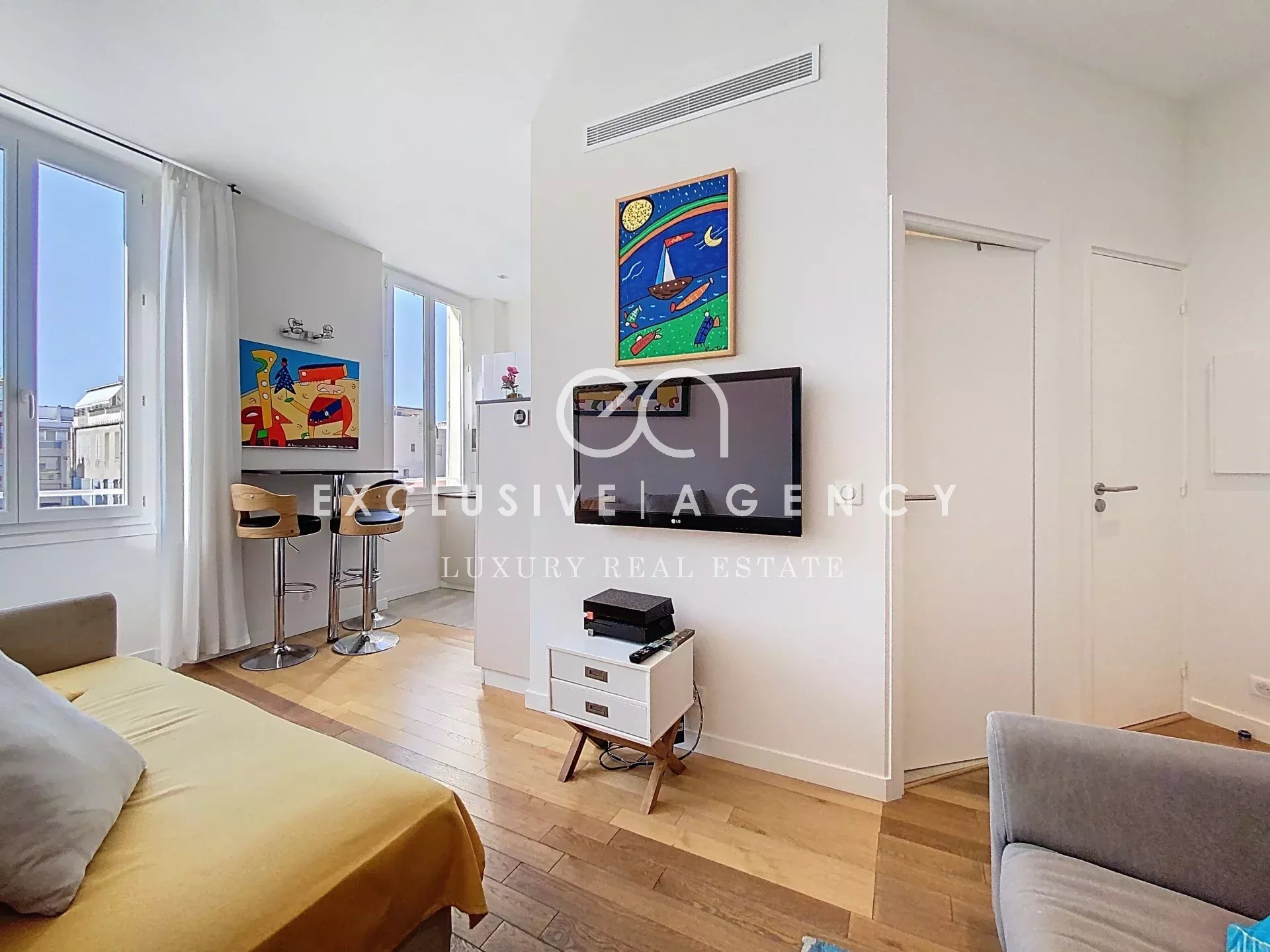 Cannes rue d'Antibes - Lumineux 2 pièces de 32m²