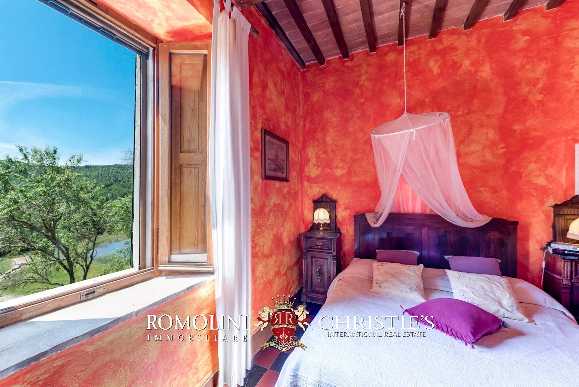 18 Bedroom Villa/Townhouse's Image 59
