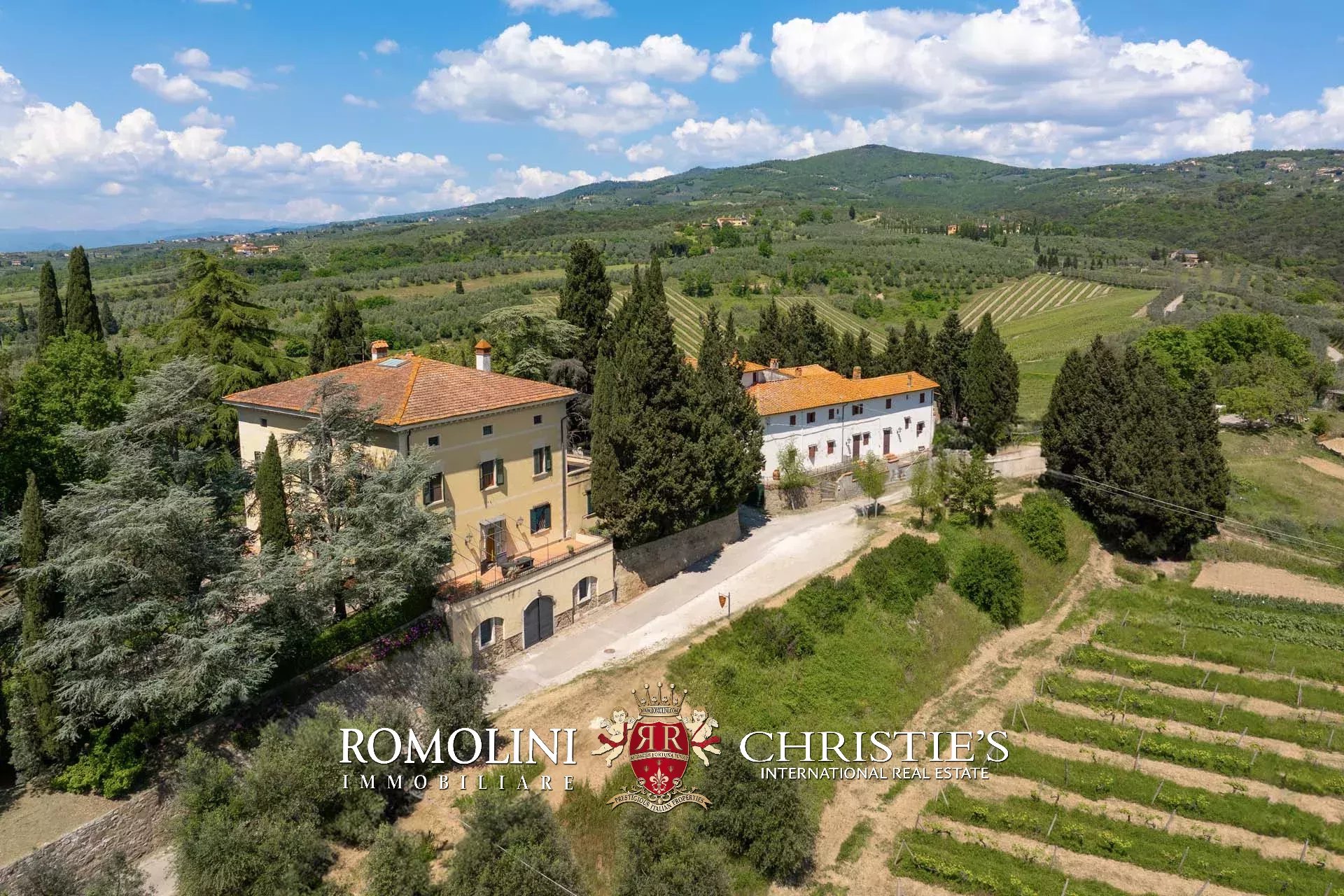 30 Bedroom Vineyard's Image 4