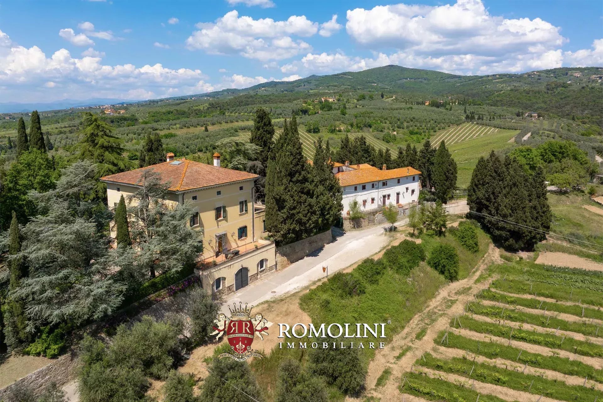 30 Bedroom Vineyard's Image 4