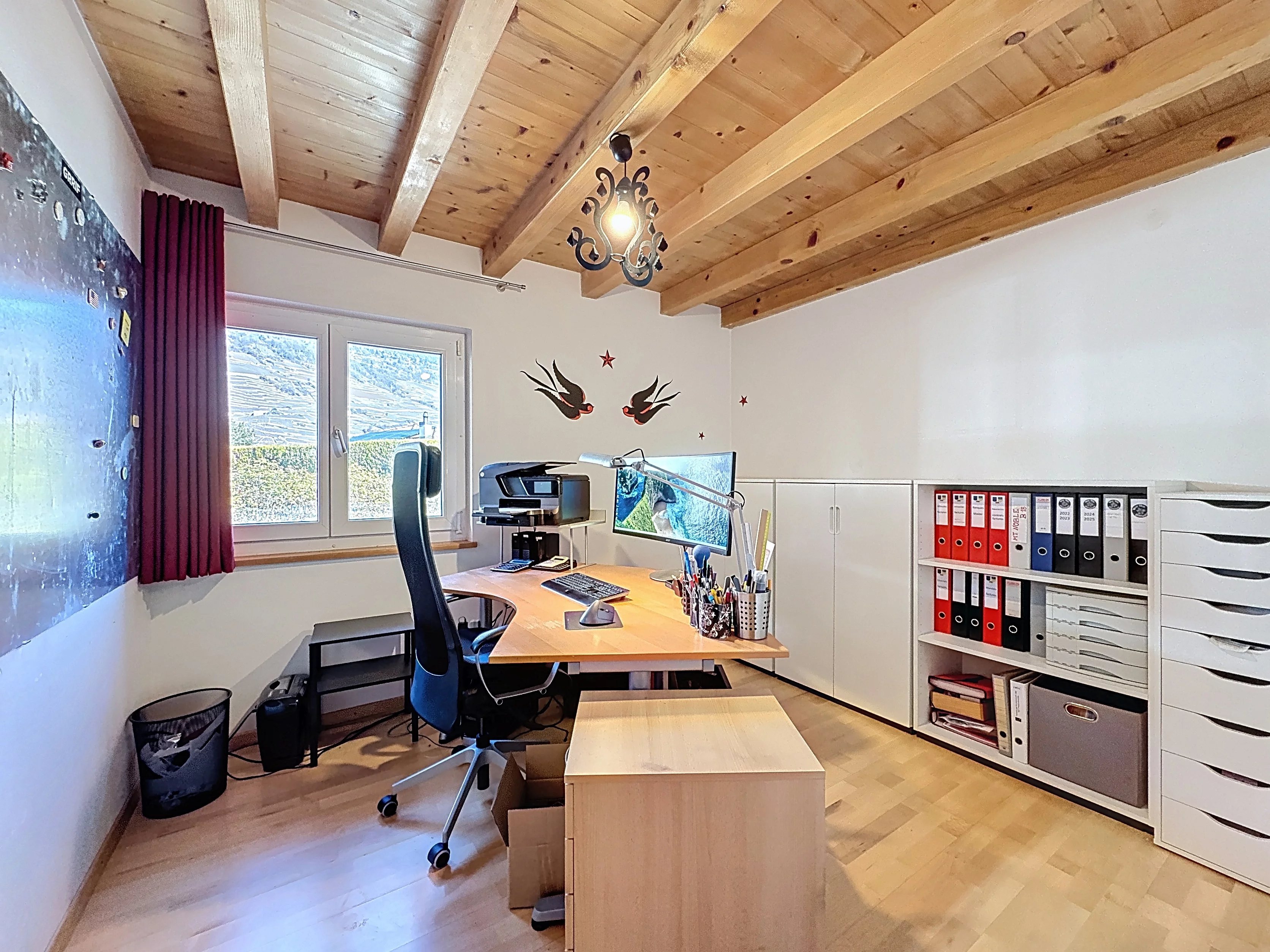 Spacieuse villa au calme, terrasse et jacuzzi