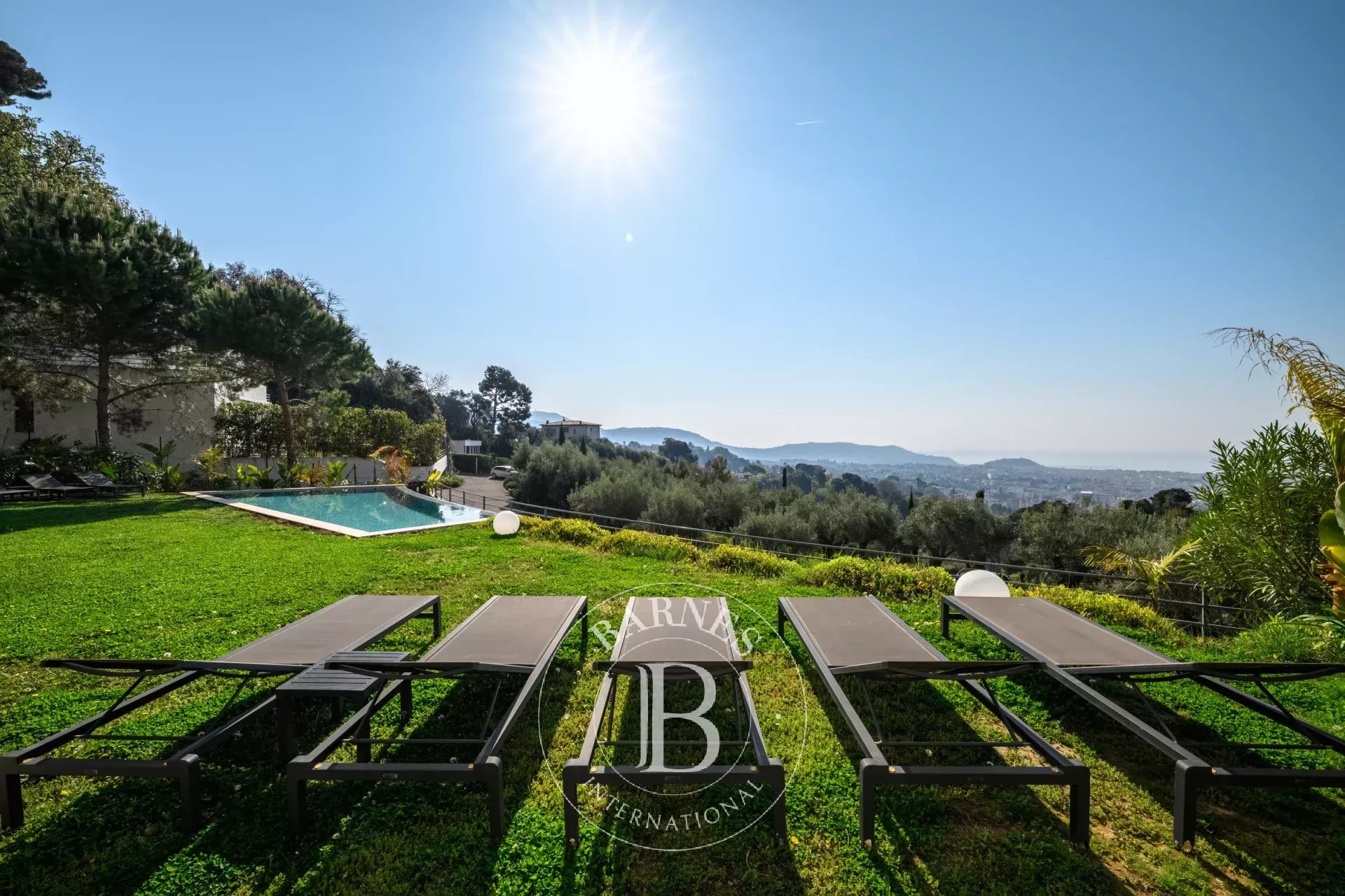 NICE GAIRAUT – VILLA CONTEMPORAINE VUE MER PANORAMIQUE - picture 4