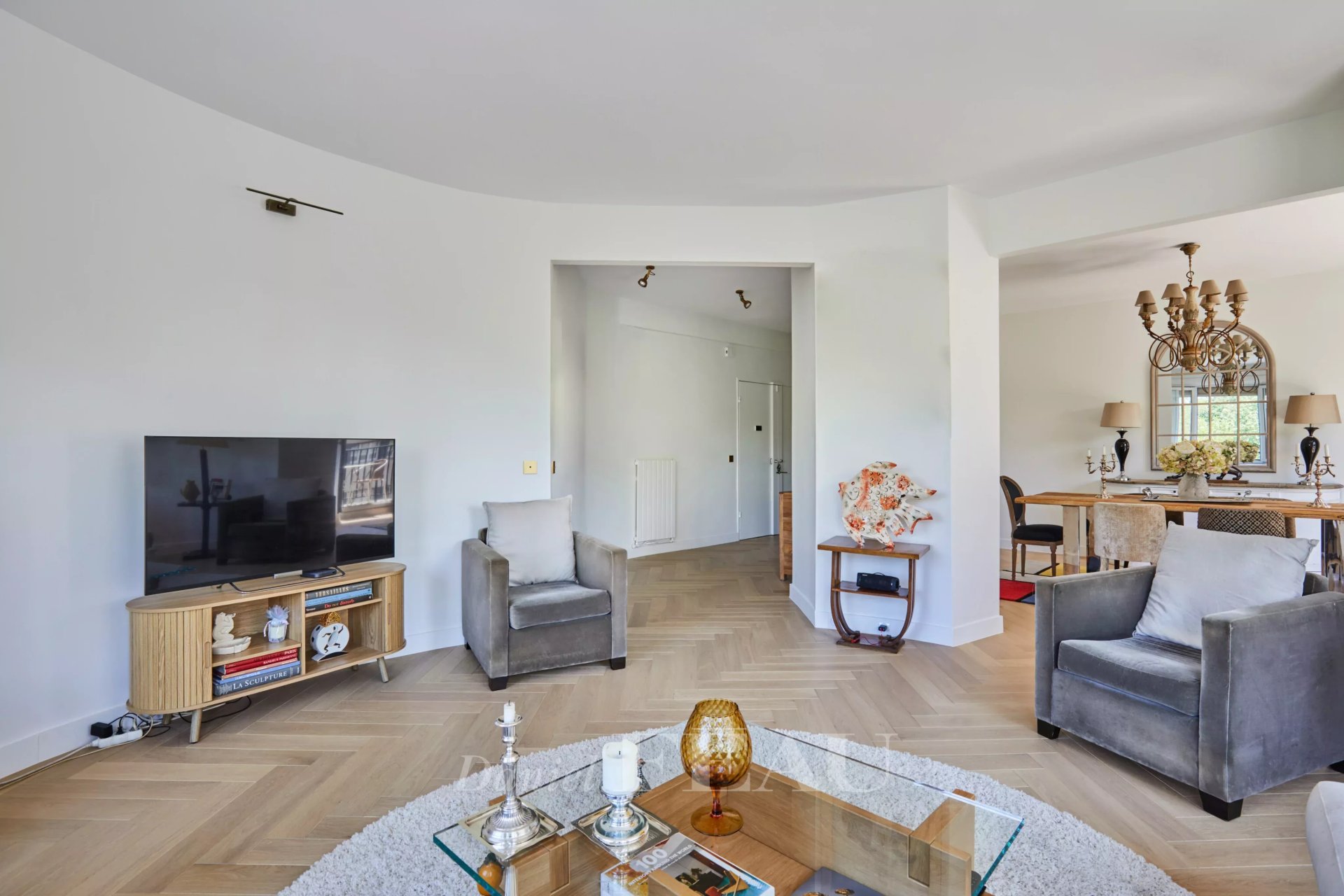 2 Bedroom Apartment/Flat's Image 10