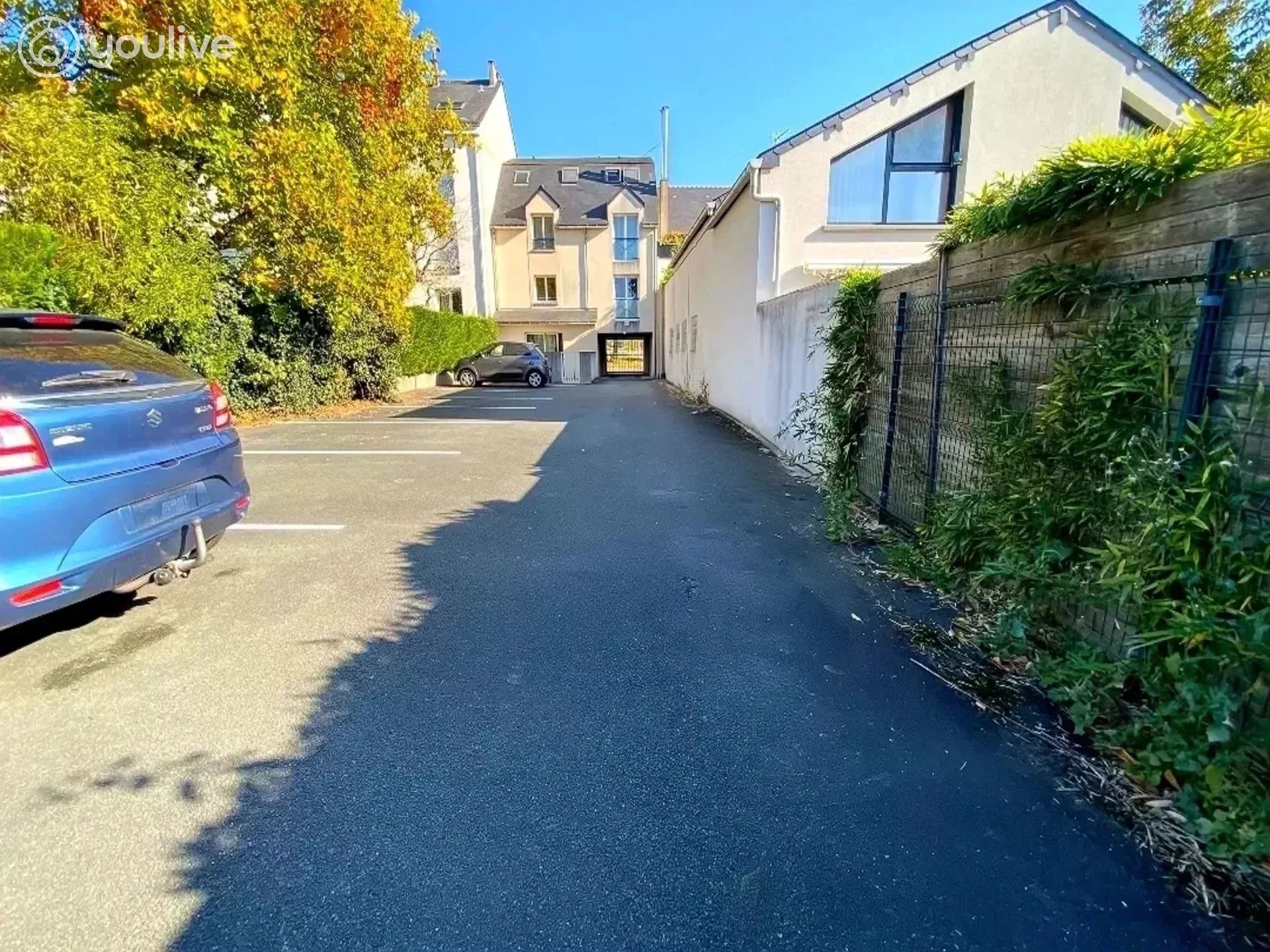 Place de parking dans petite résidence sécurisée – Angers